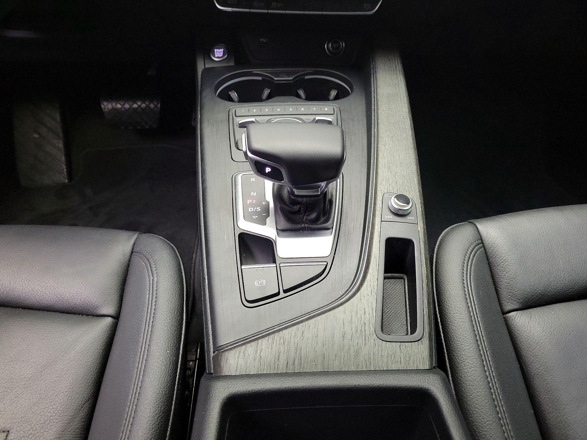 Thumbnail: 2019 Audi A4 - 17