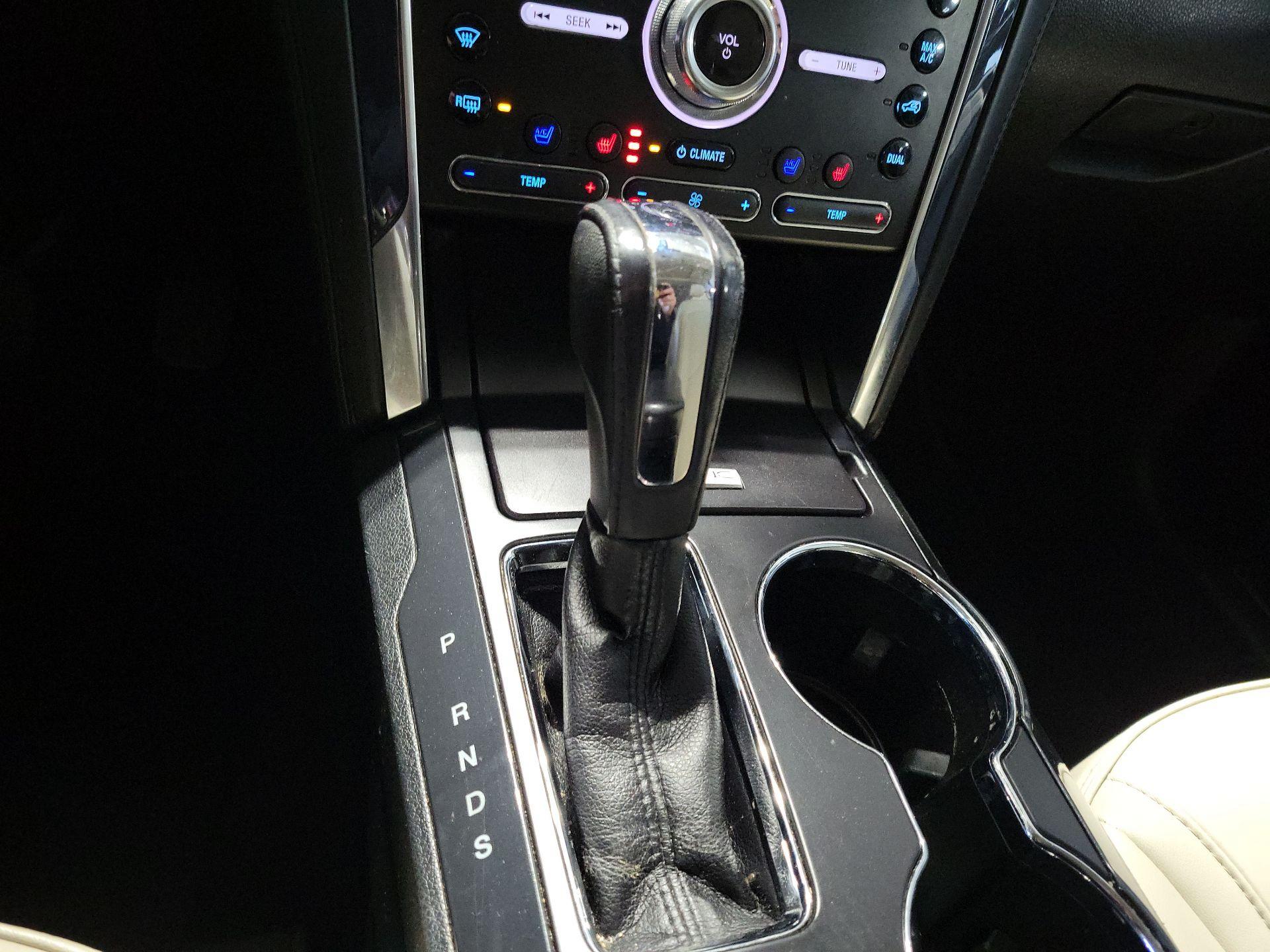 Thumbnail: 2019 Ford Explorer - 16