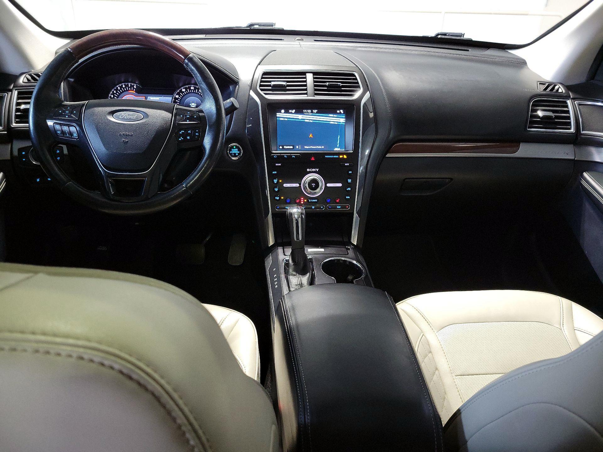 Thumbnail: 2019 Ford Explorer - 8