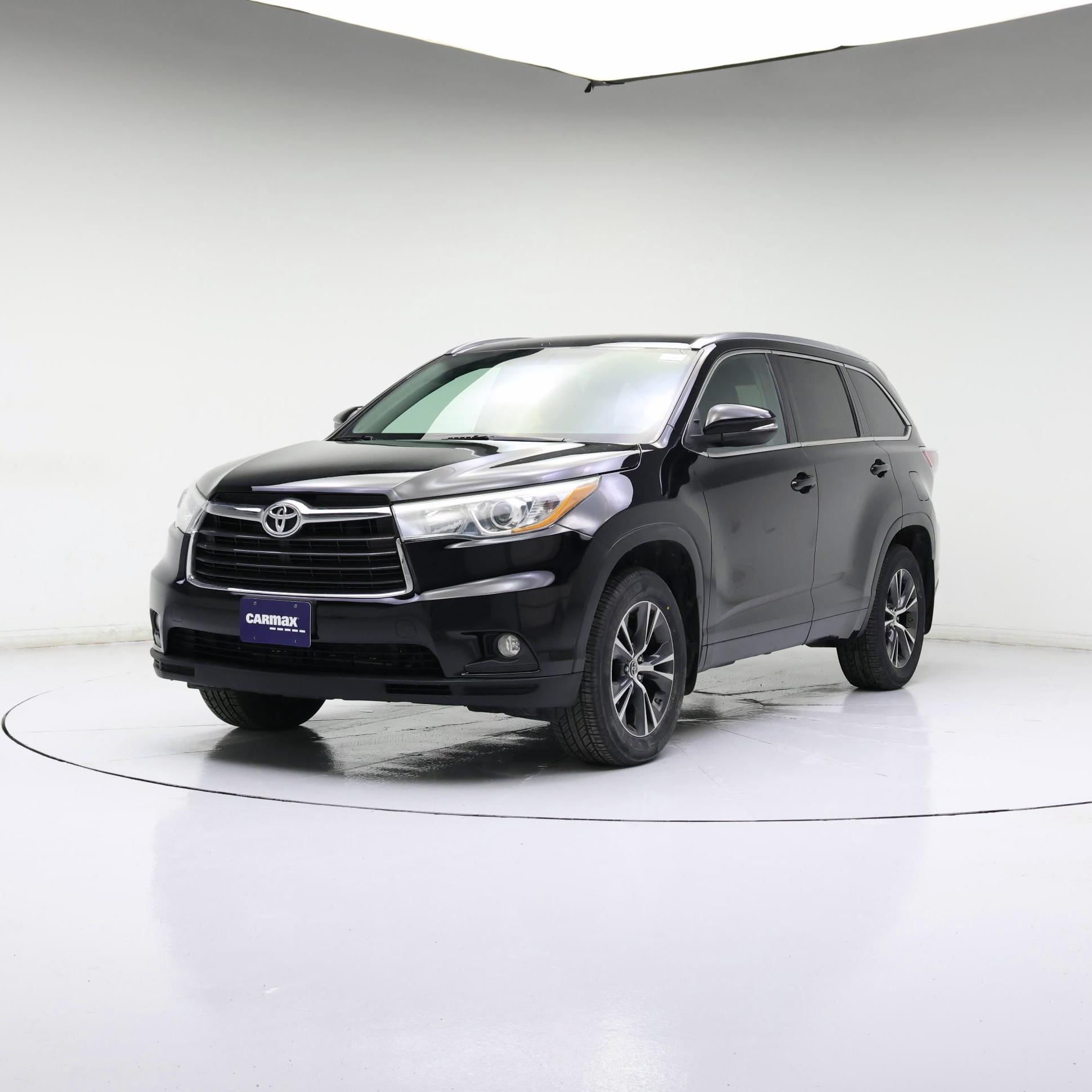 Thumbnail: 2016 Toyota Highlander - 4