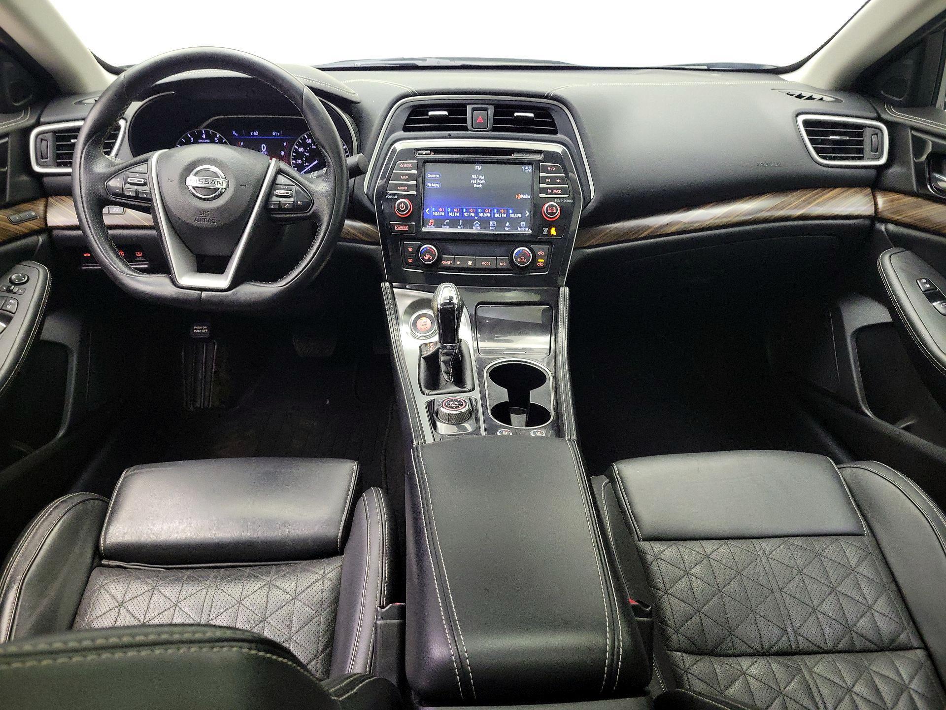 Thumbnail: 2016 Nissan Maxima - 9