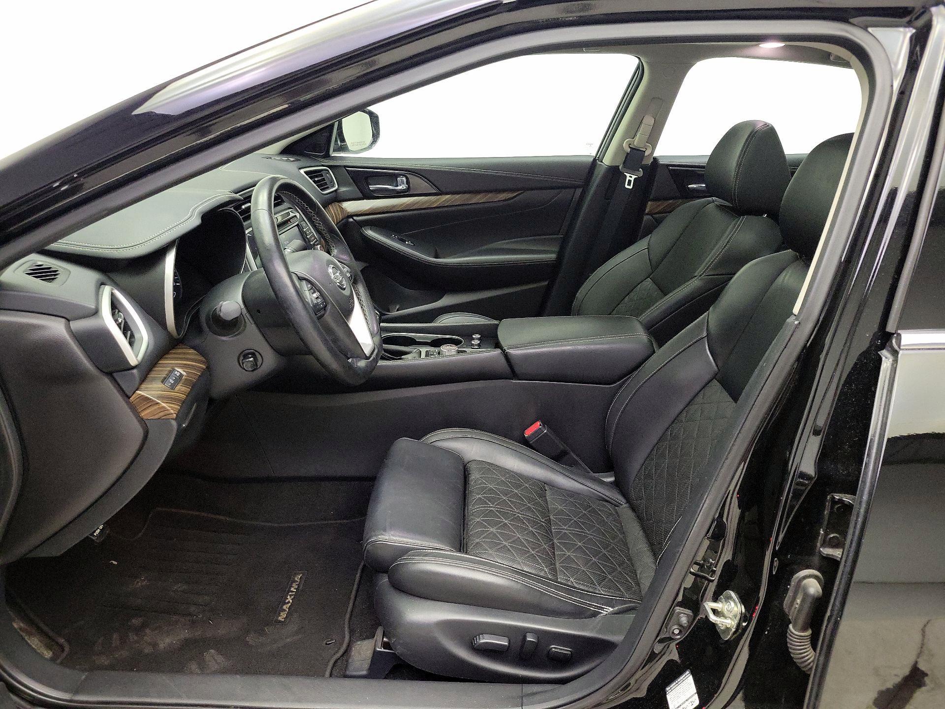 Thumbnail: 2016 Nissan Maxima - 11