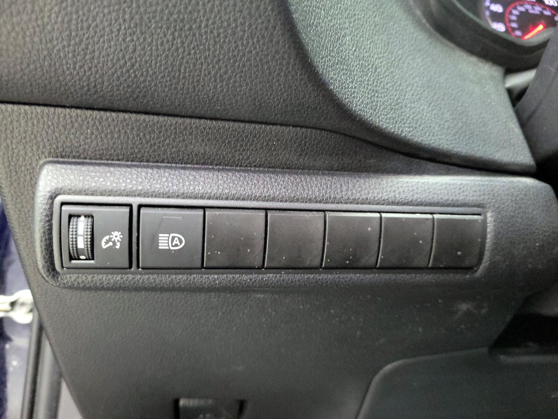 Thumbnail: 2020 Toyota Corolla - 13