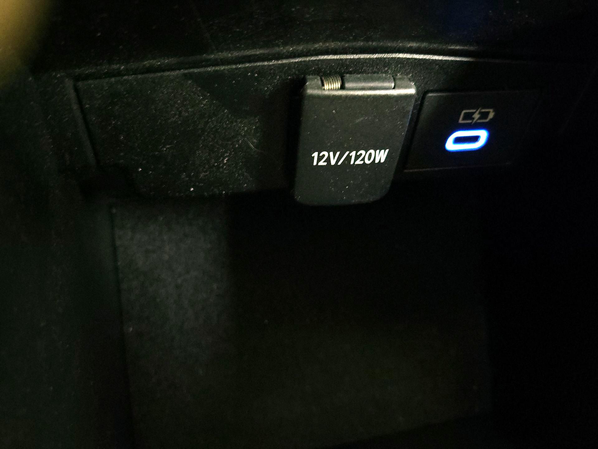 Thumbnail: 2022 Toyota Corolla - 18