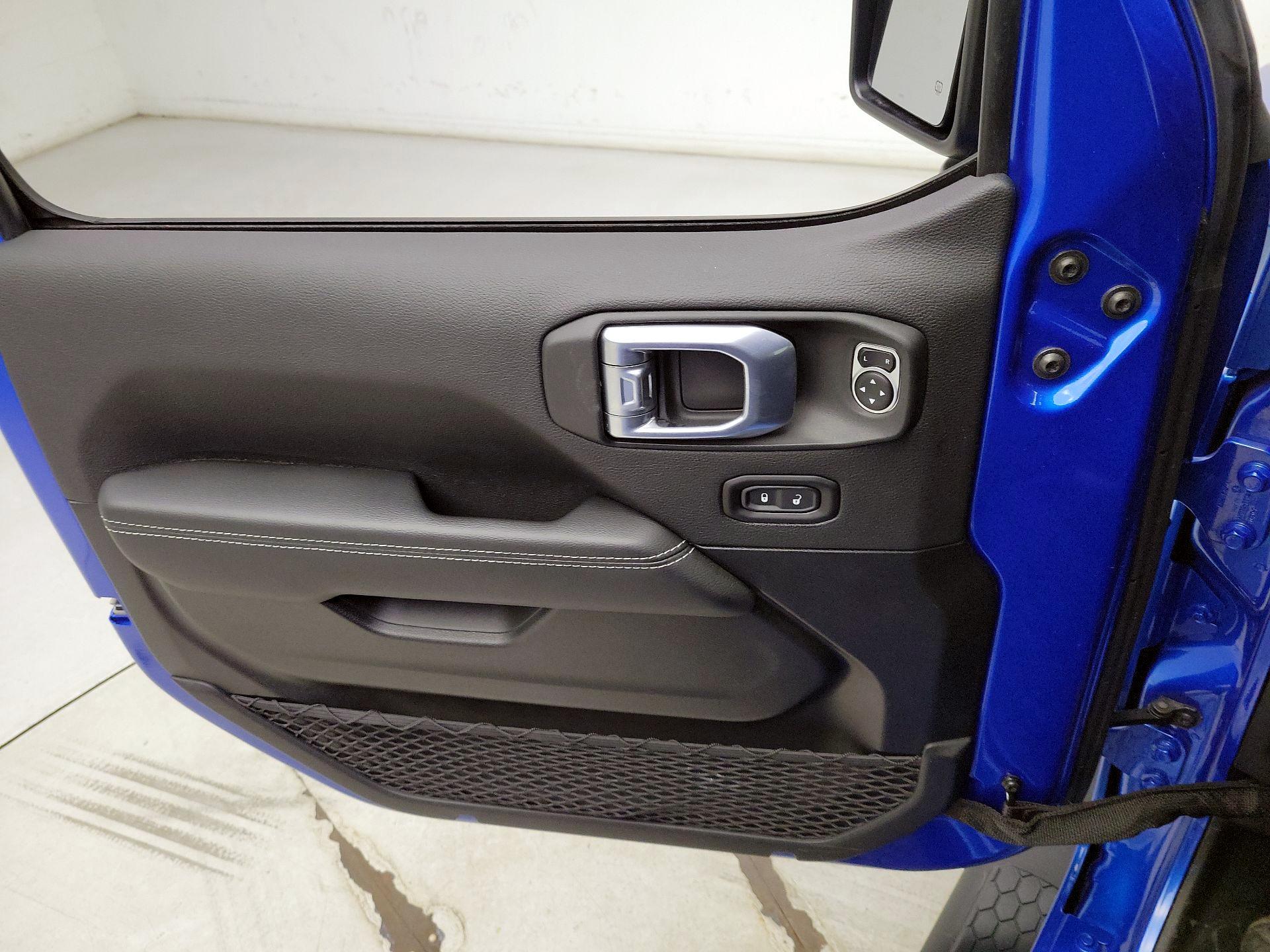 Thumbnail: 2021 Jeep Wrangler - 12