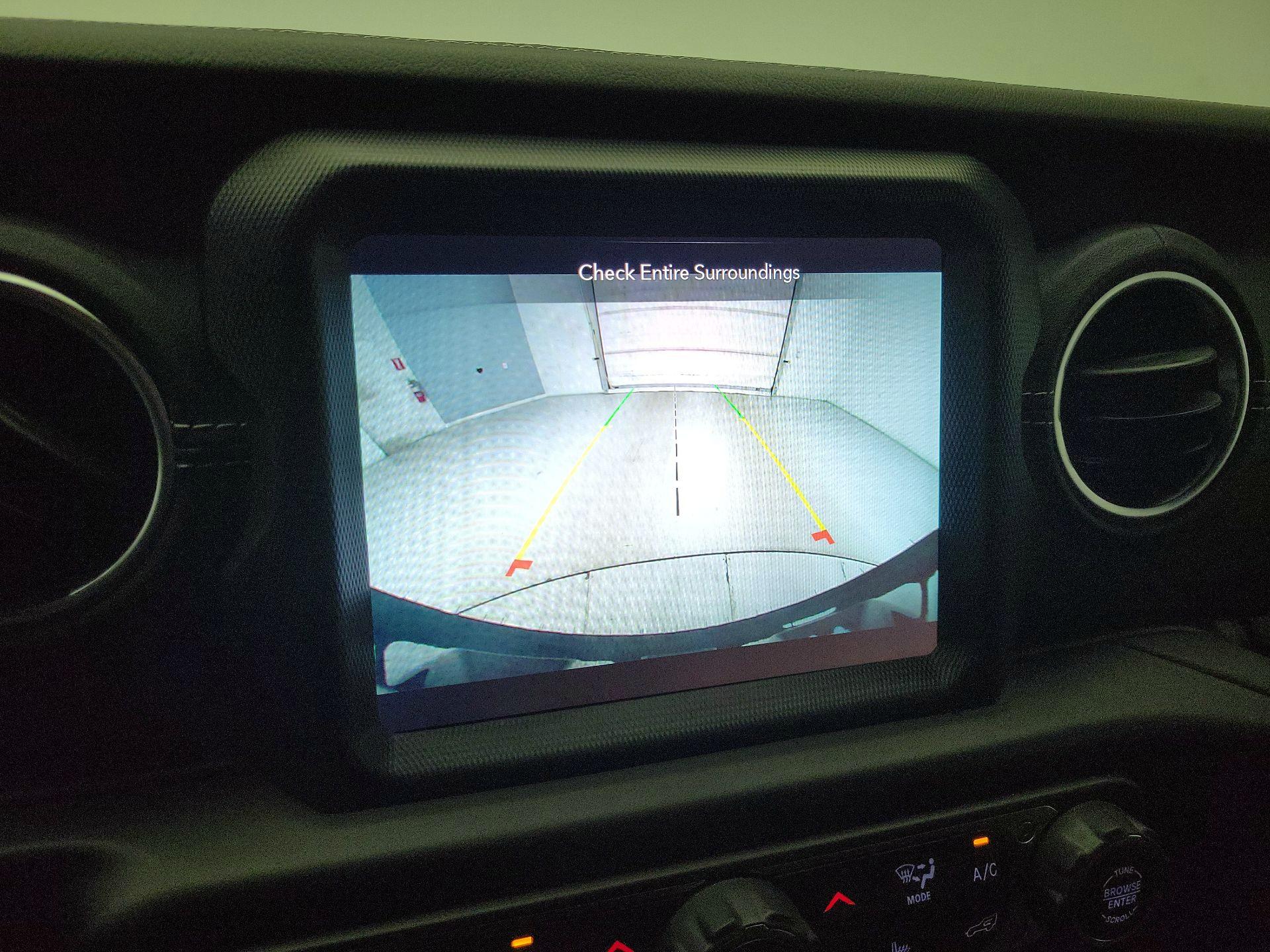 Thumbnail: 2021 Jeep Wrangler - 15