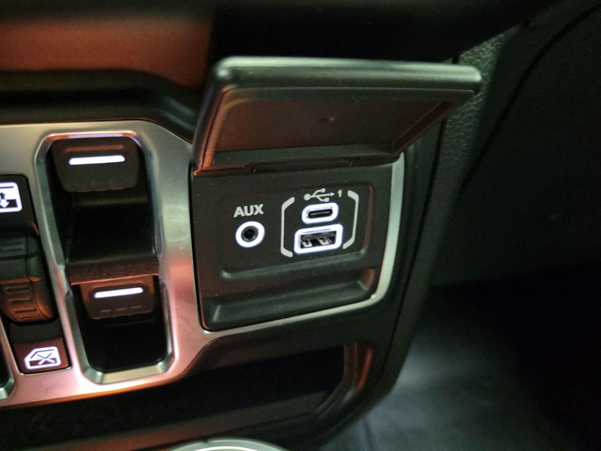 Thumbnail: 2021 Jeep Wrangler - 19