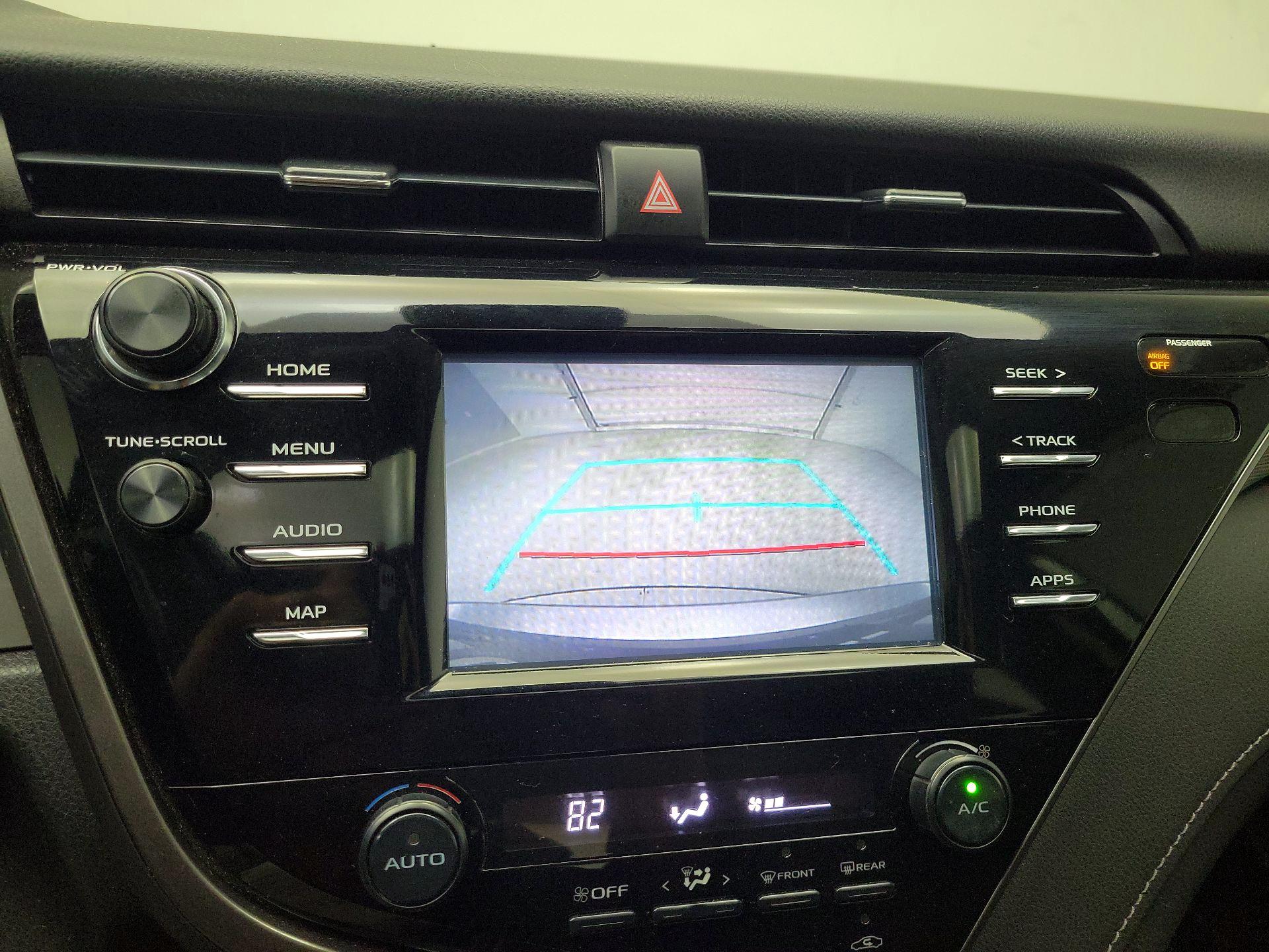 Thumbnail: 2019 Toyota Camry - 14