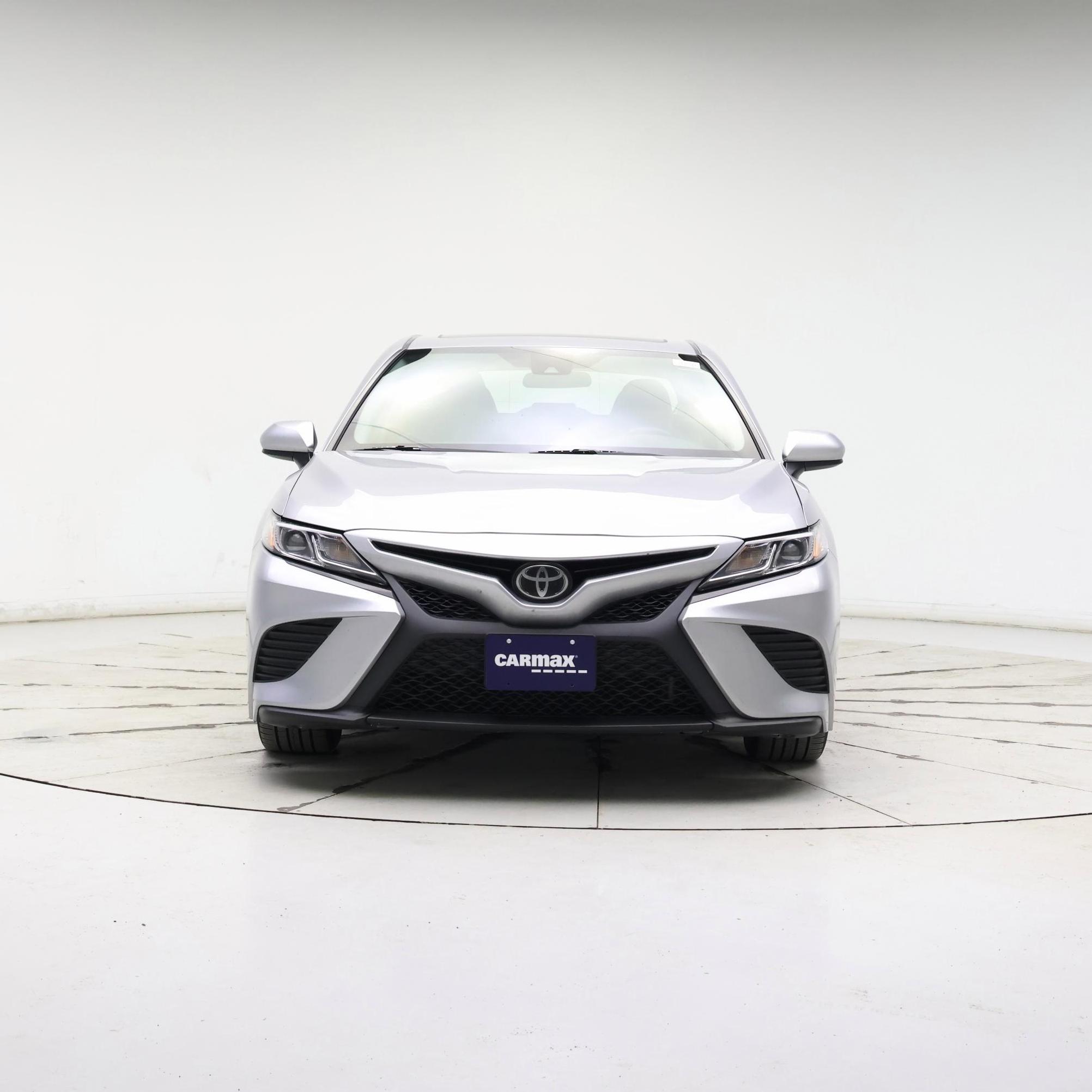 Thumbnail: 2019 Toyota Camry - 5