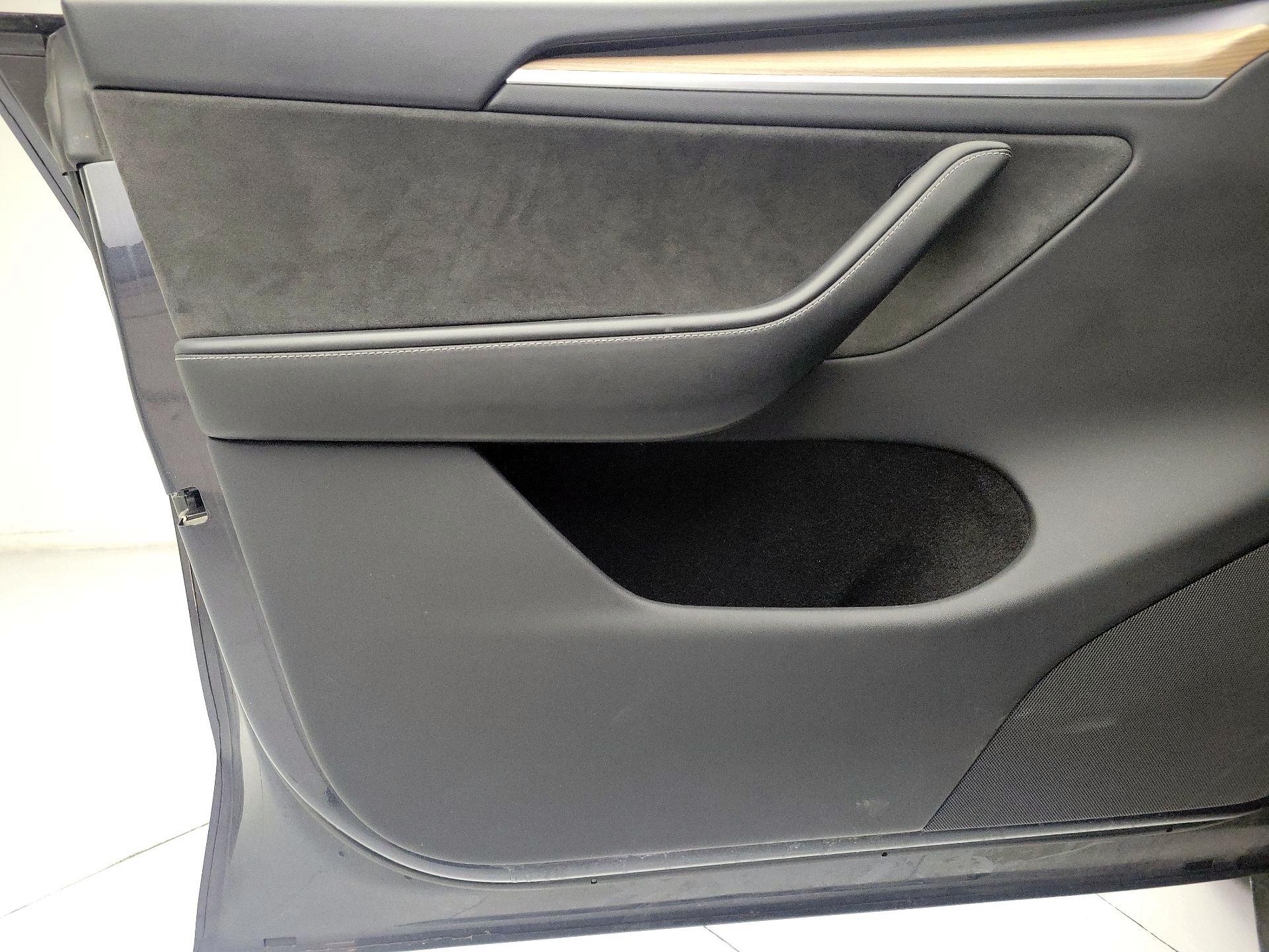 Thumbnail: 2024 Tesla Model Y - 12