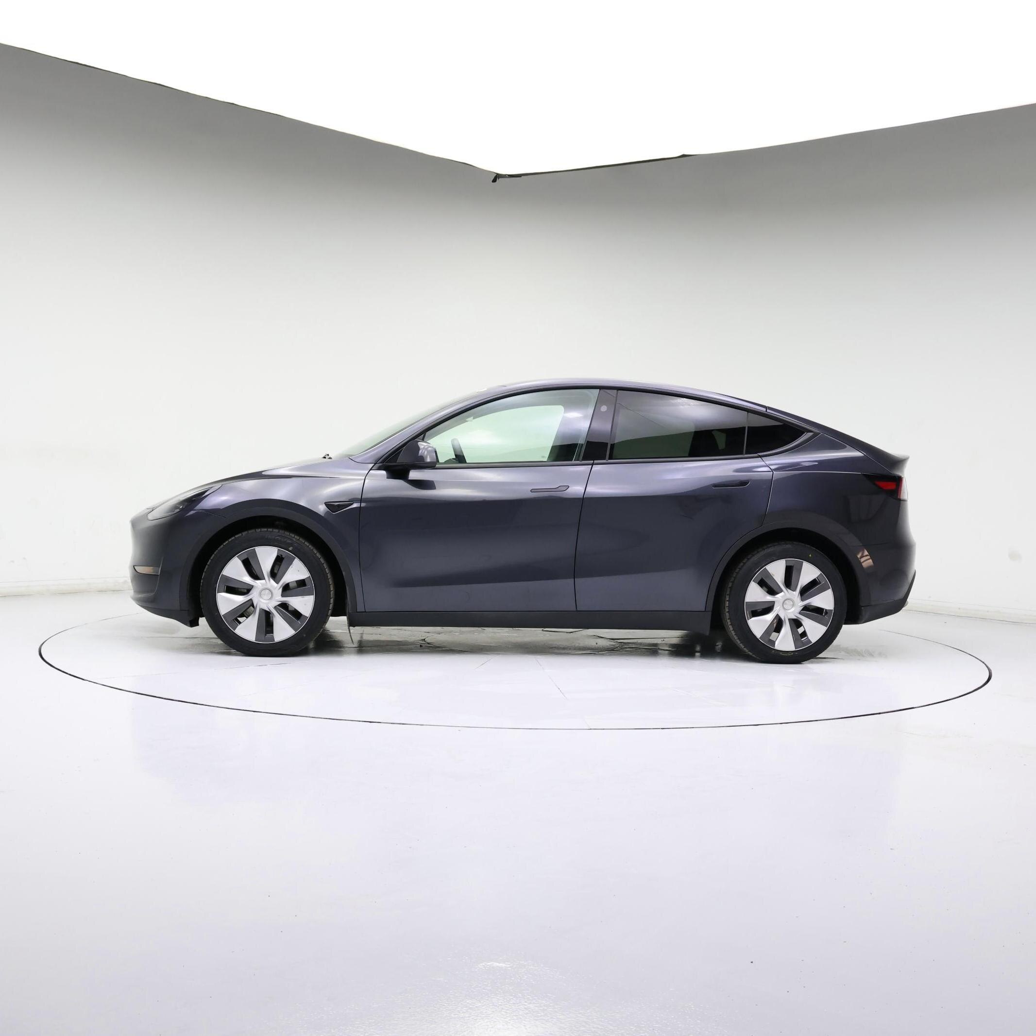 Thumbnail: 2024 Tesla Model Y - 3