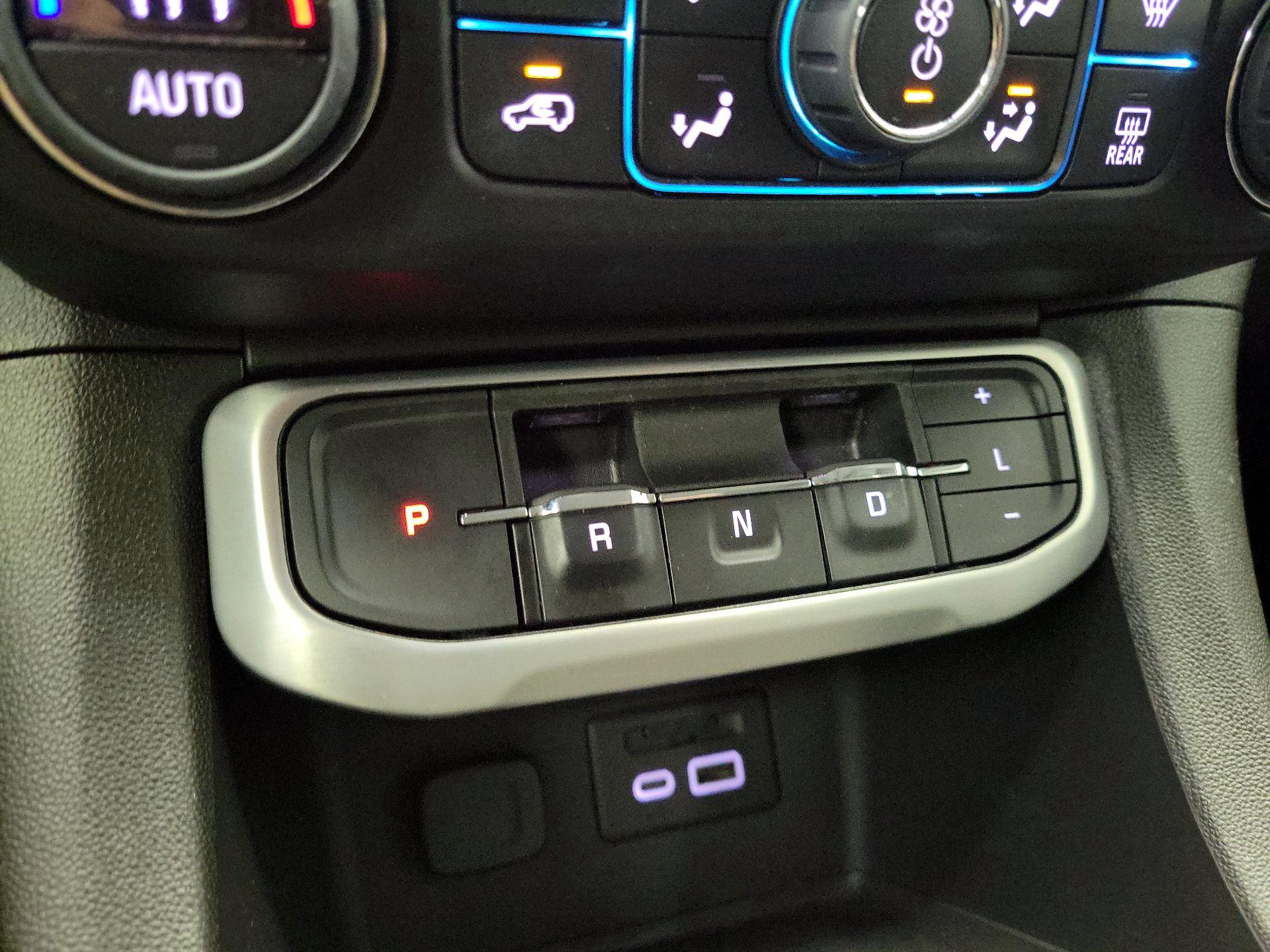 Thumbnail: 2023 GMC Acadia - 17