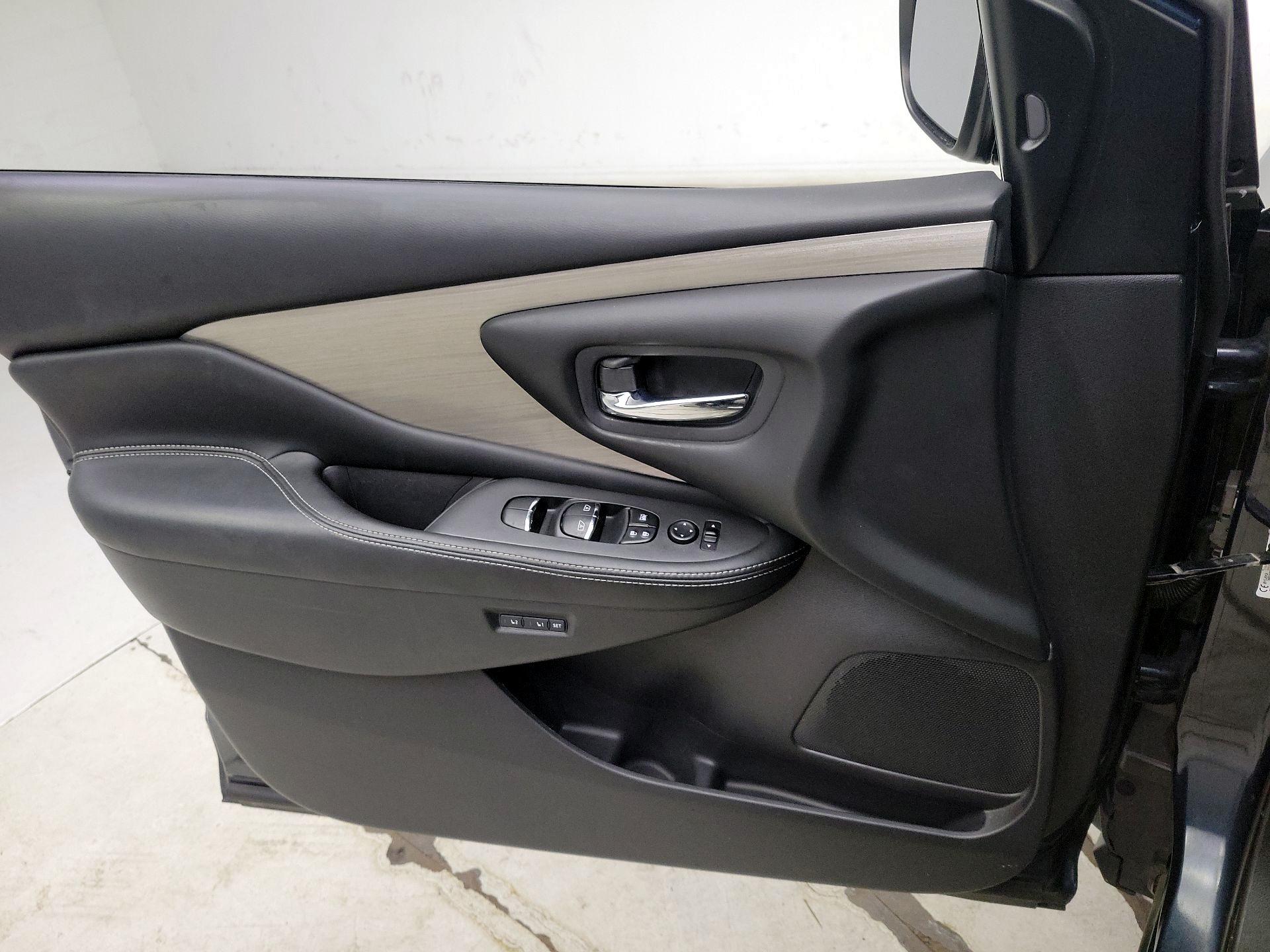 Thumbnail: 2017 Nissan Murano - 12