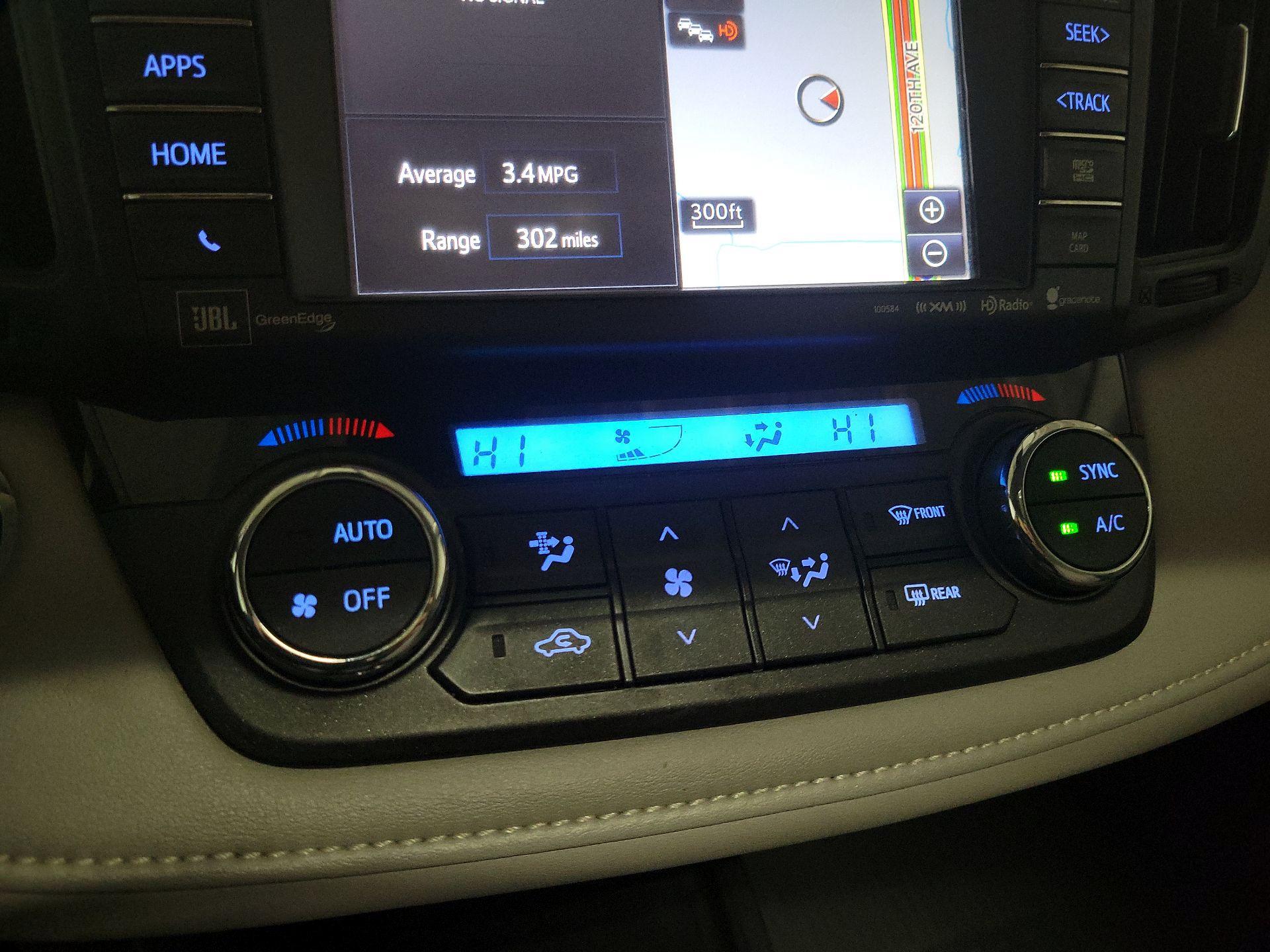 Thumbnail: 2016 Toyota RAV4 - 15