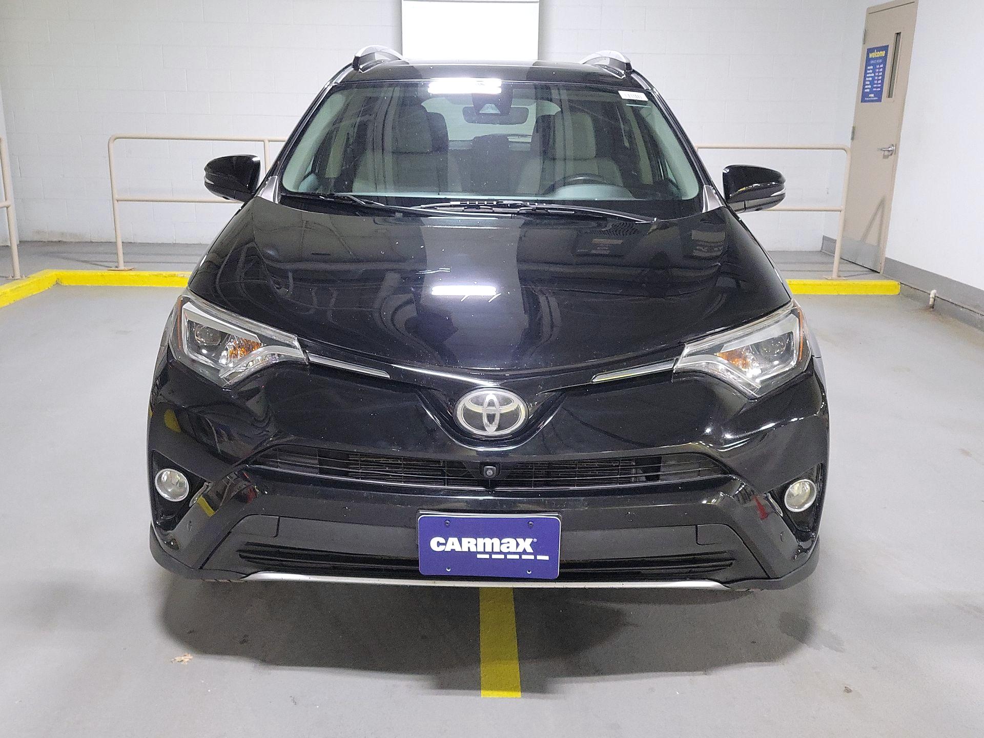Thumbnail: 2016 Toyota RAV4 - 2