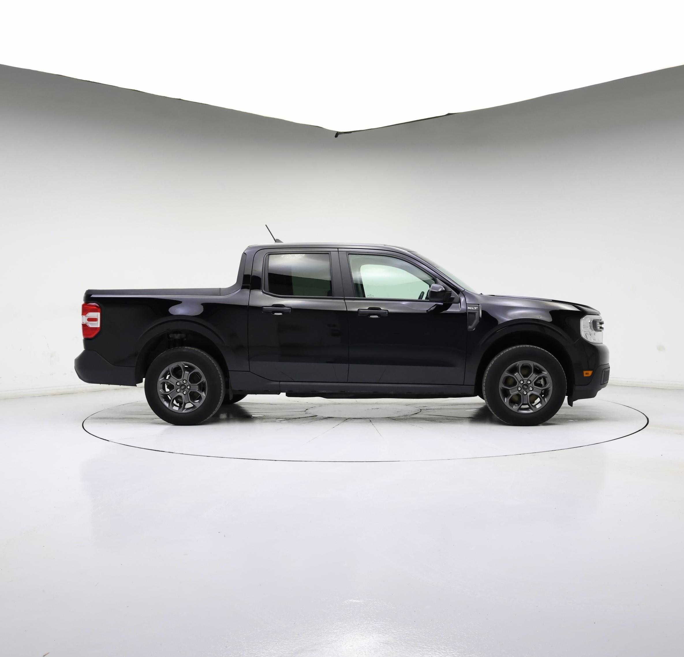 Thumbnail: 2022 Ford Maverick - 7