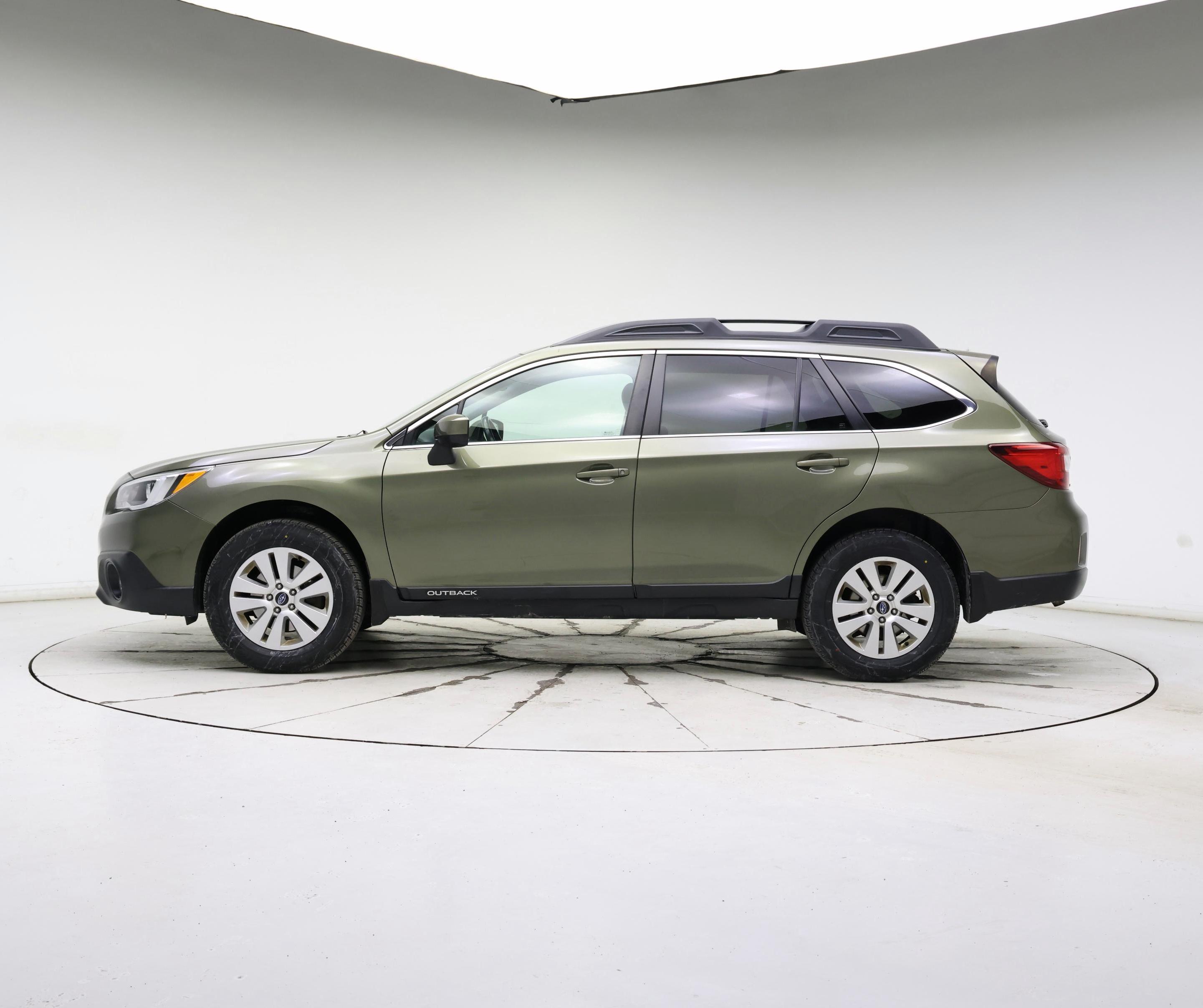 Thumbnail: 2015 Subaru Outback - 3