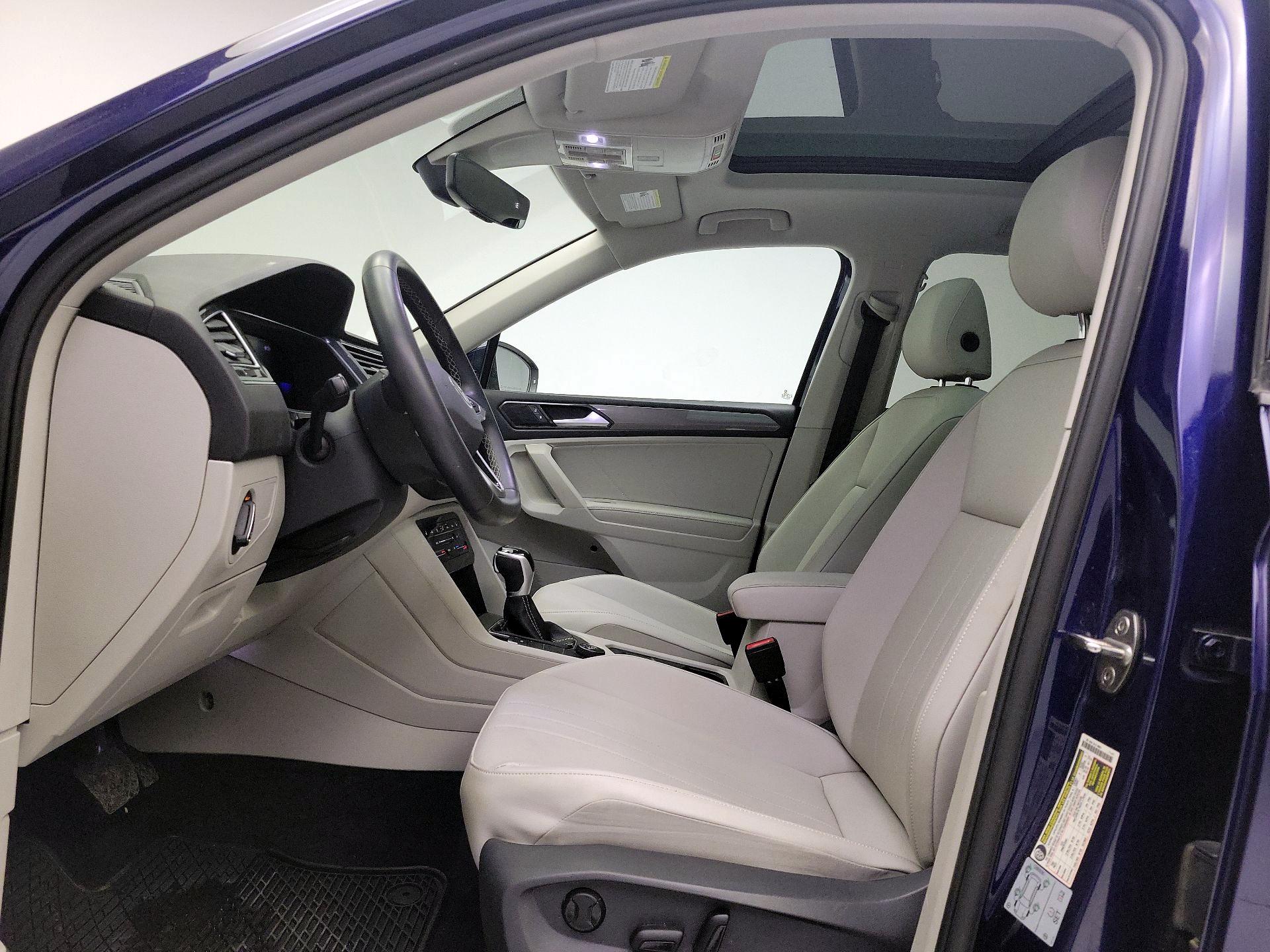 Thumbnail: 2022 Volkswagen Tiguan - 19