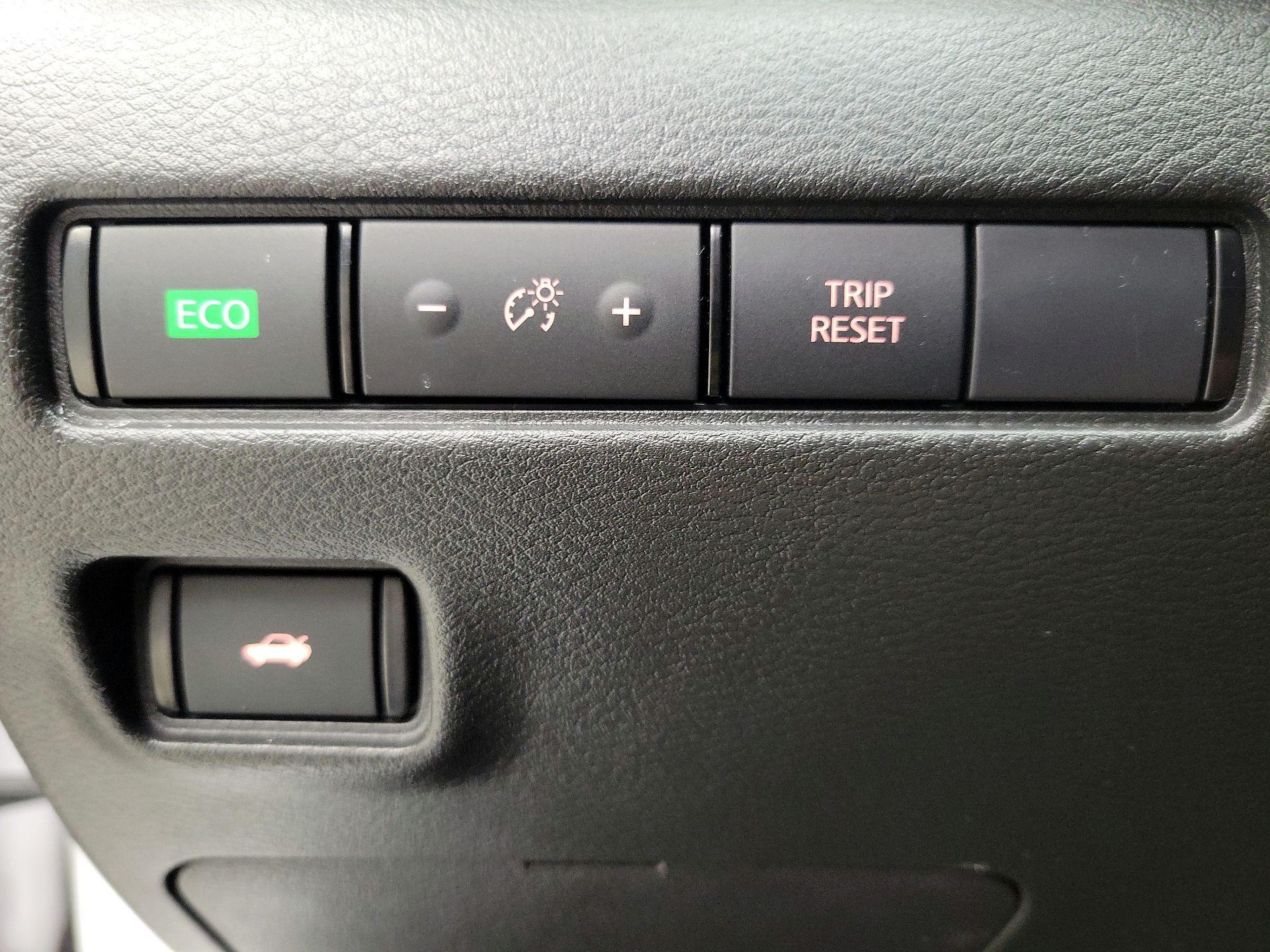 Thumbnail: 2023 Nissan Sentra - 13