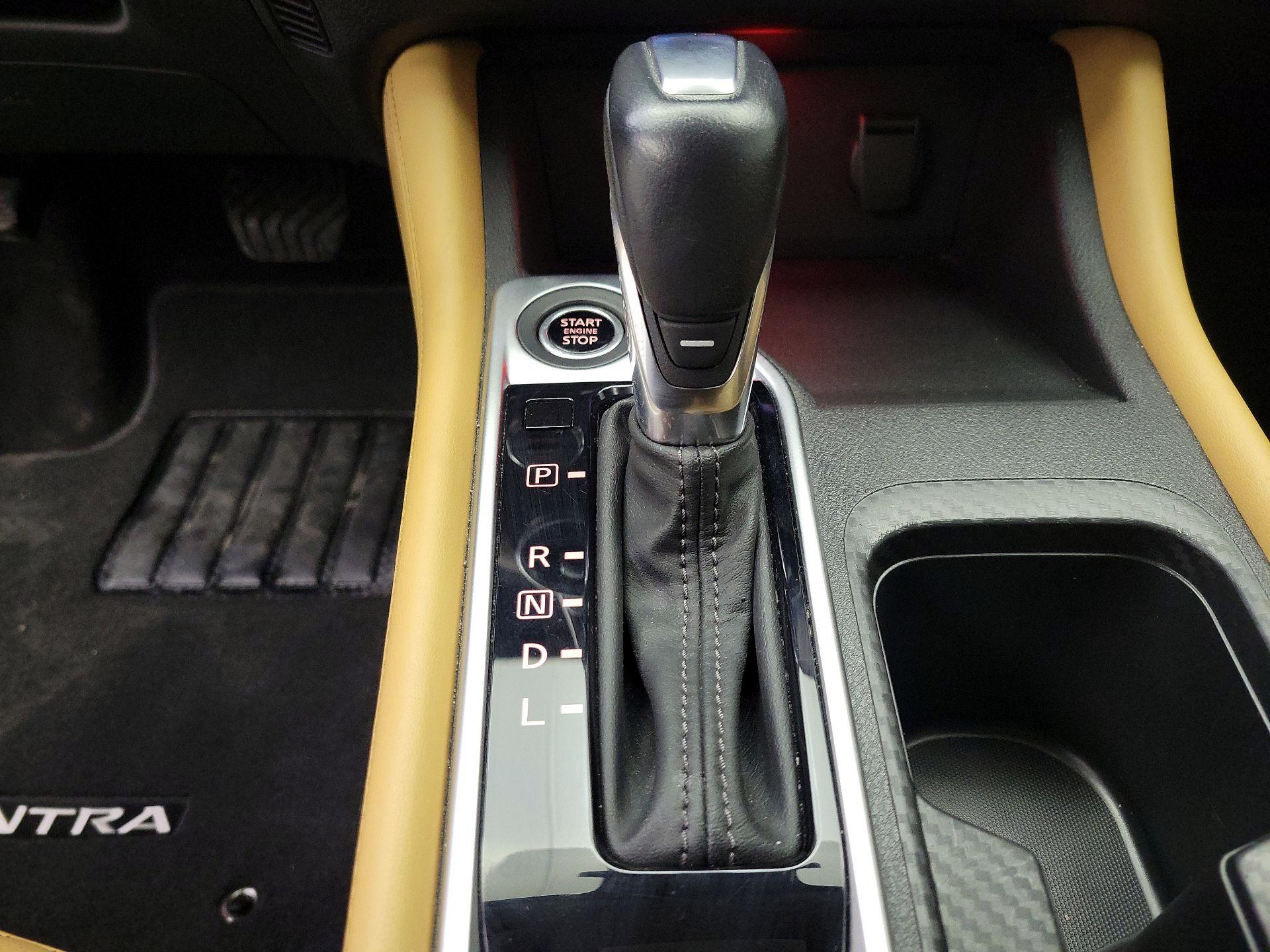 Thumbnail: 2023 Nissan Sentra - 17