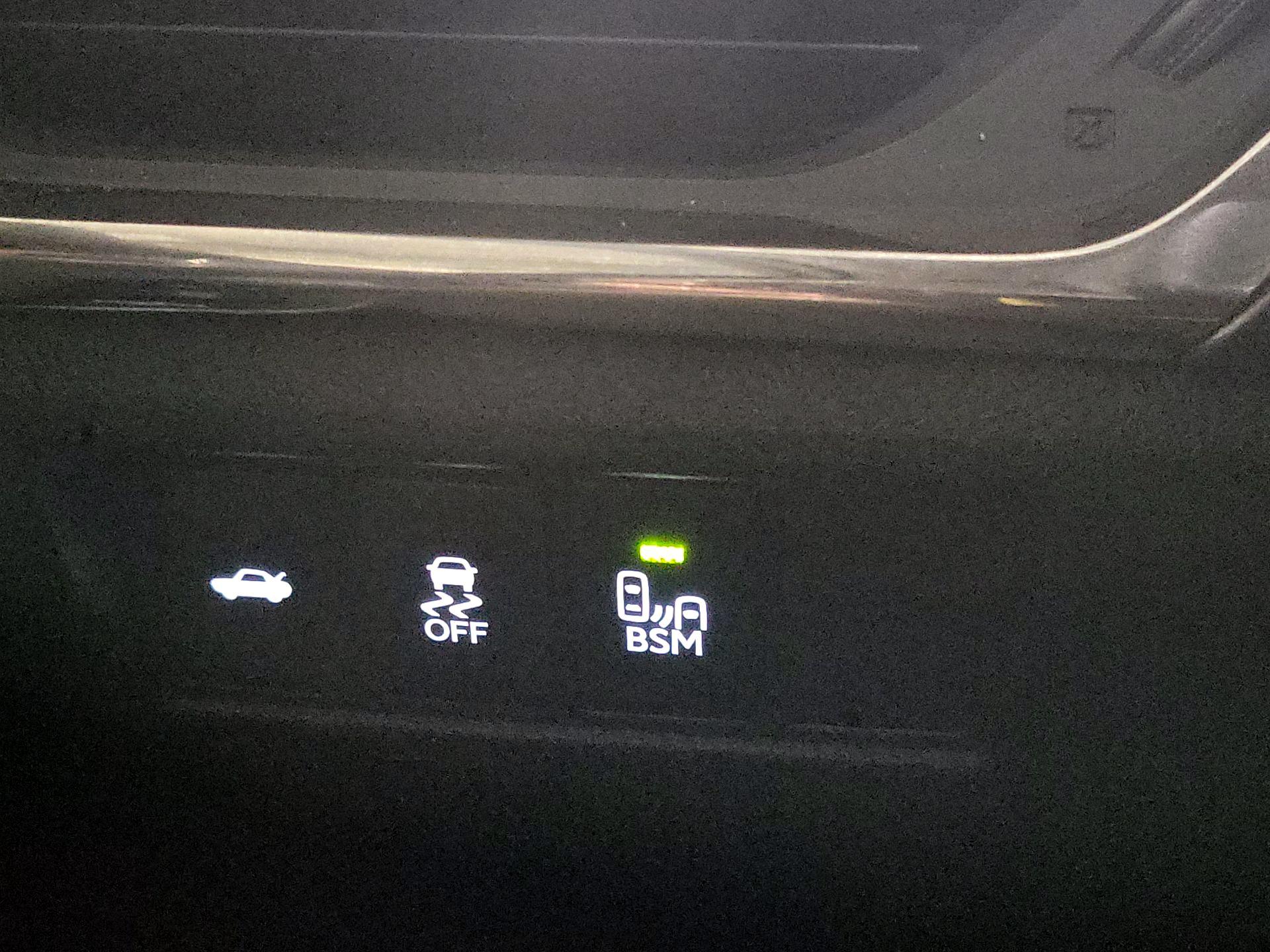 Thumbnail: 2015 Toyota Avalon - 11