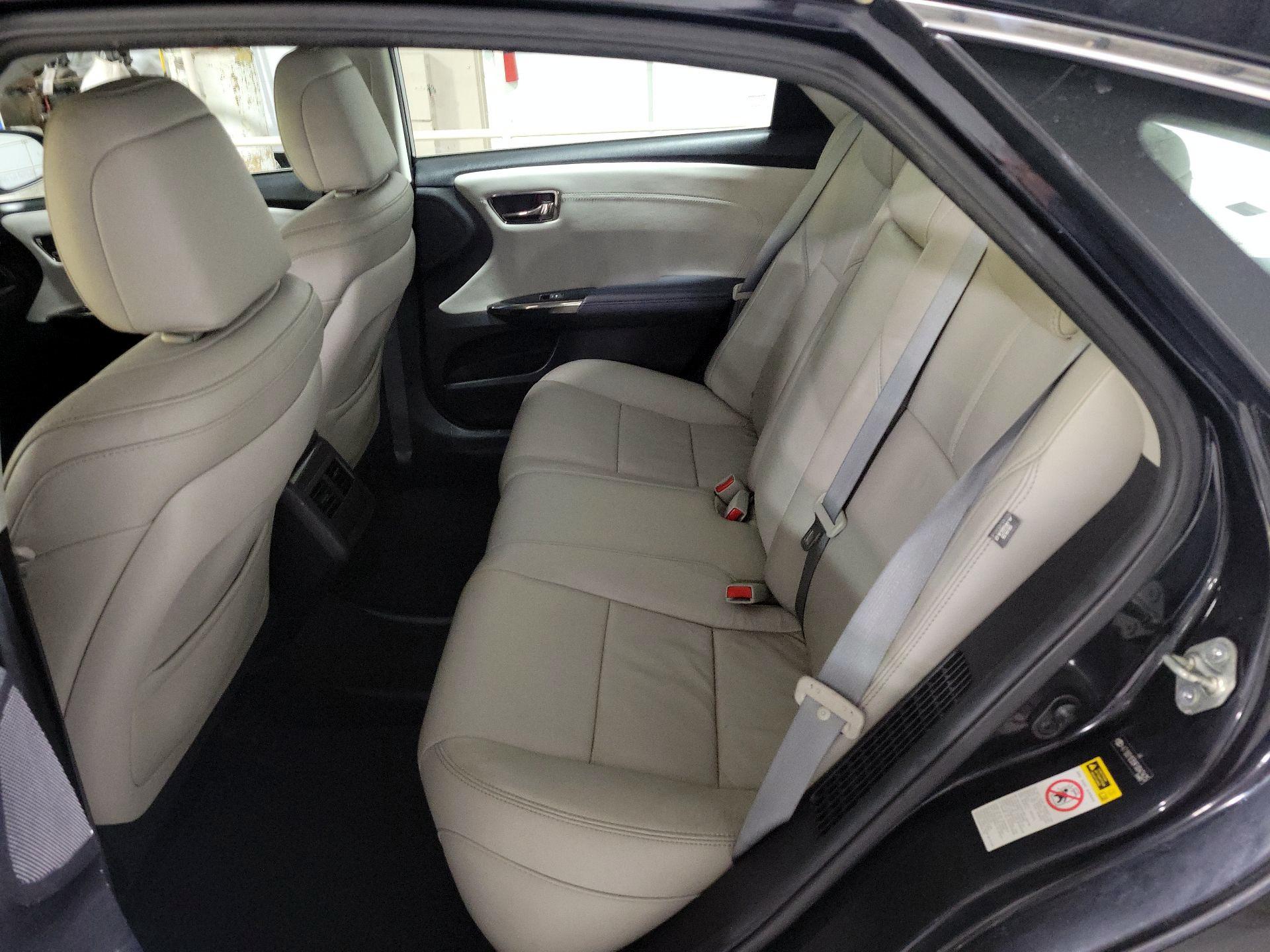 Thumbnail: 2015 Toyota Avalon - 19