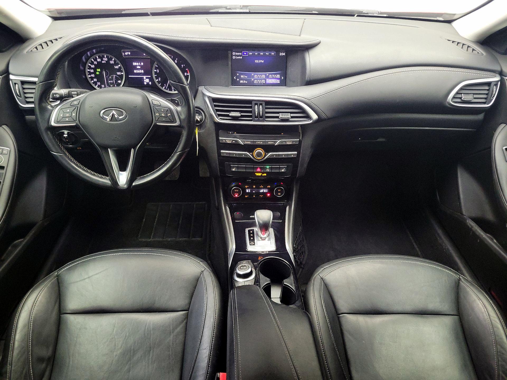 Thumbnail: 2017 INFINITI QX30 - 9