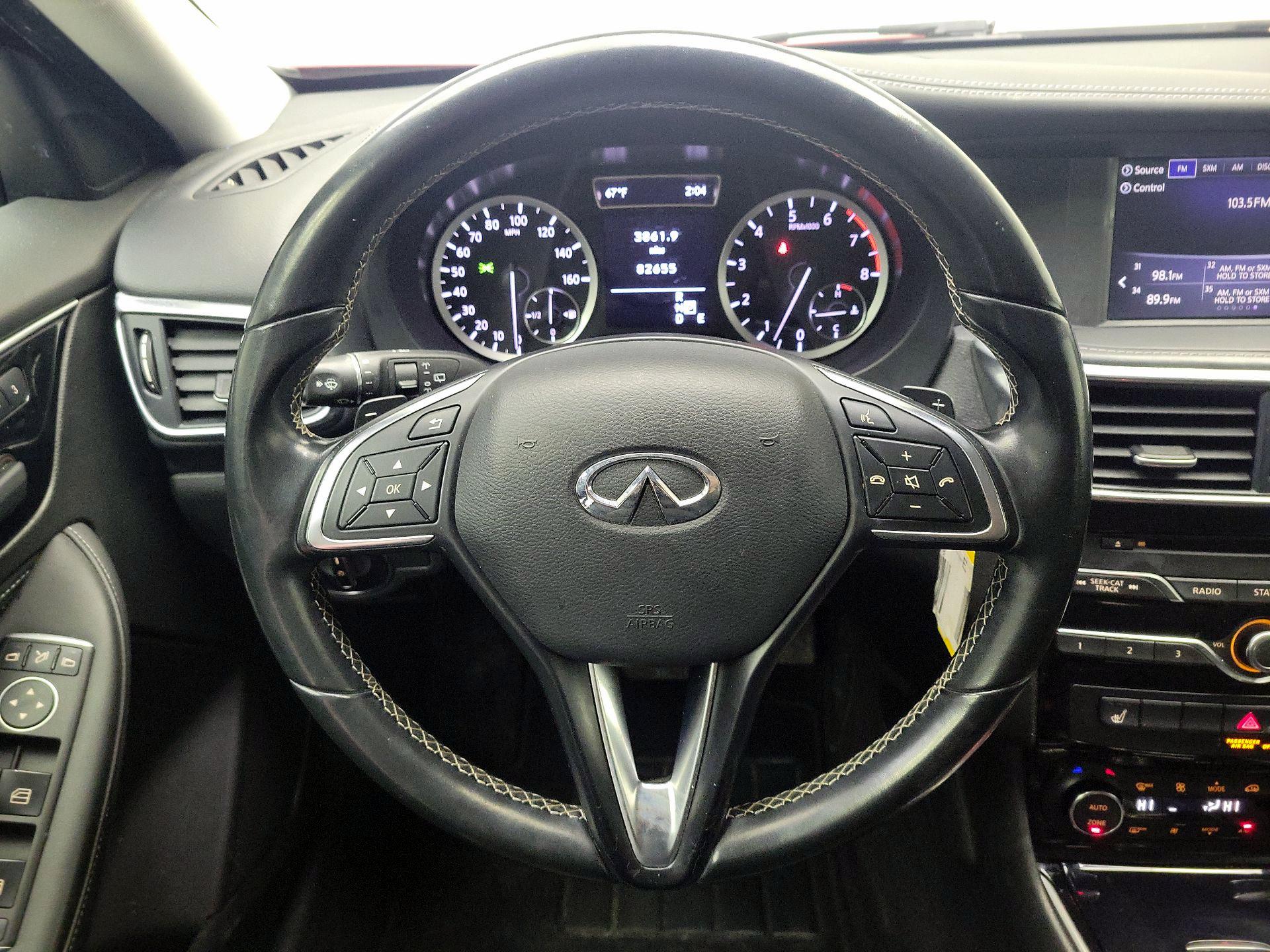 Thumbnail: 2017 INFINITI QX30 - 10