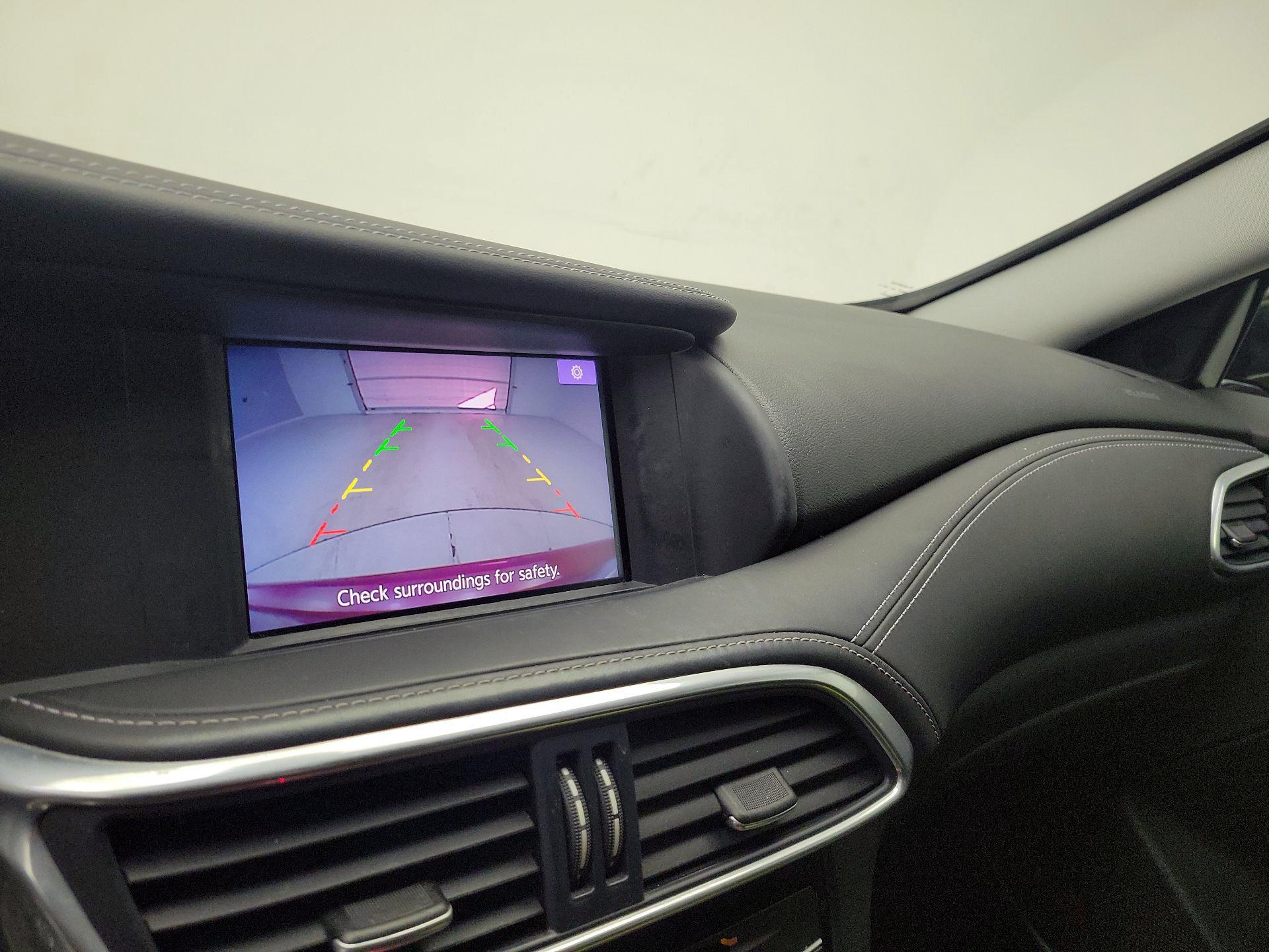 Thumbnail: 2017 INFINITI QX30 - 14