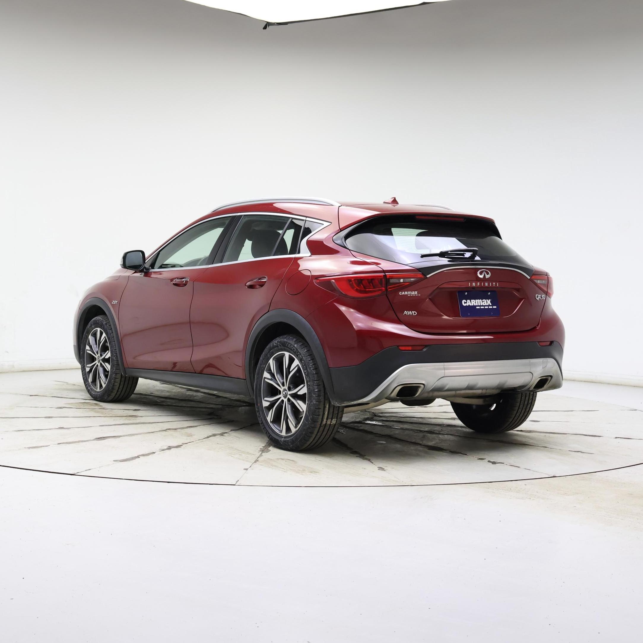 Thumbnail: 2017 INFINITI QX30 - 2