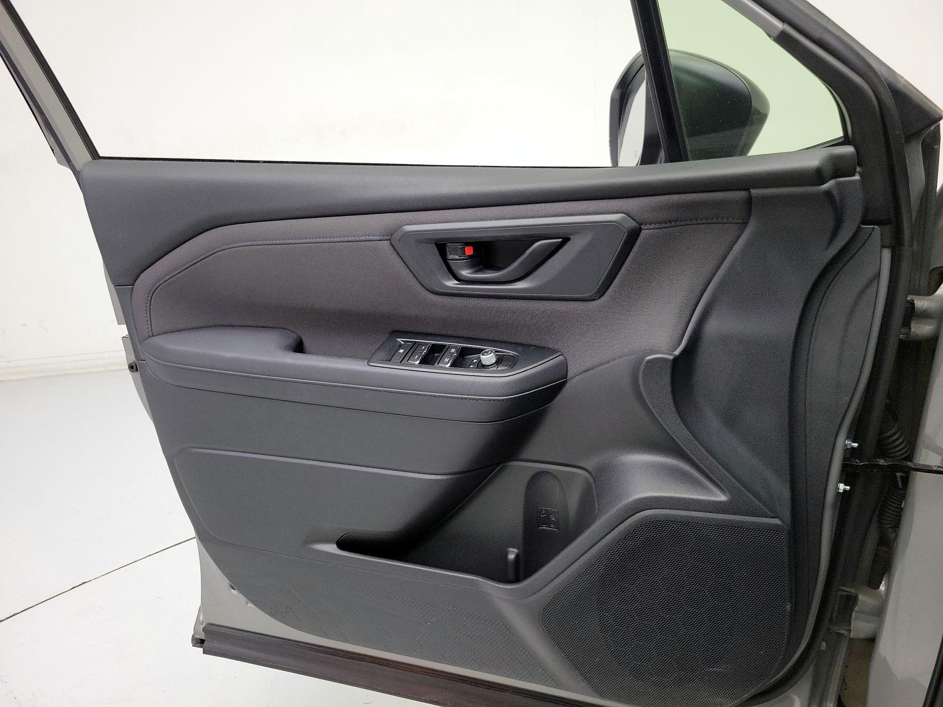 Thumbnail: 2025 Subaru Forester - 12