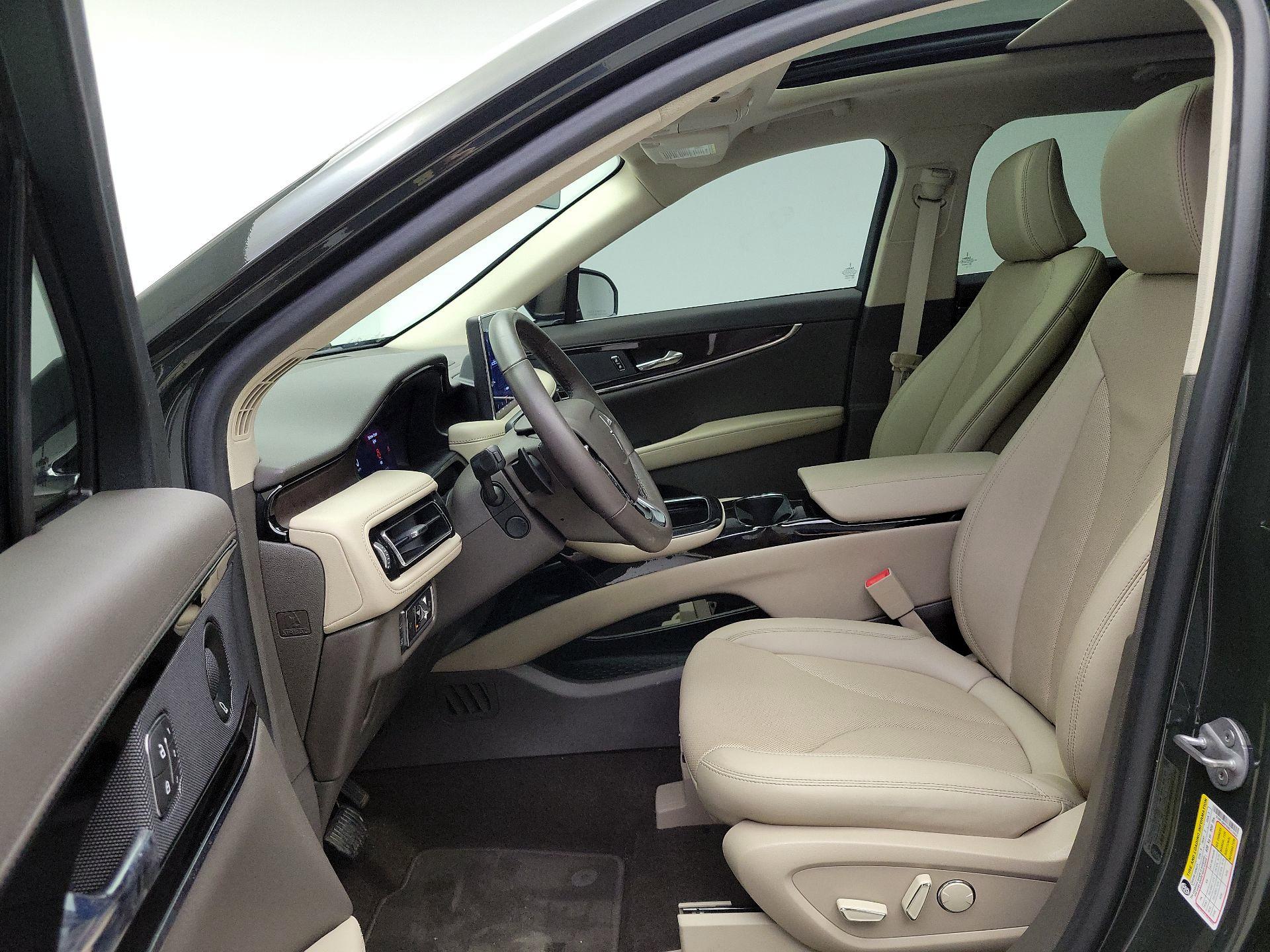 Thumbnail: 2022 Lincoln Nautilus - 11