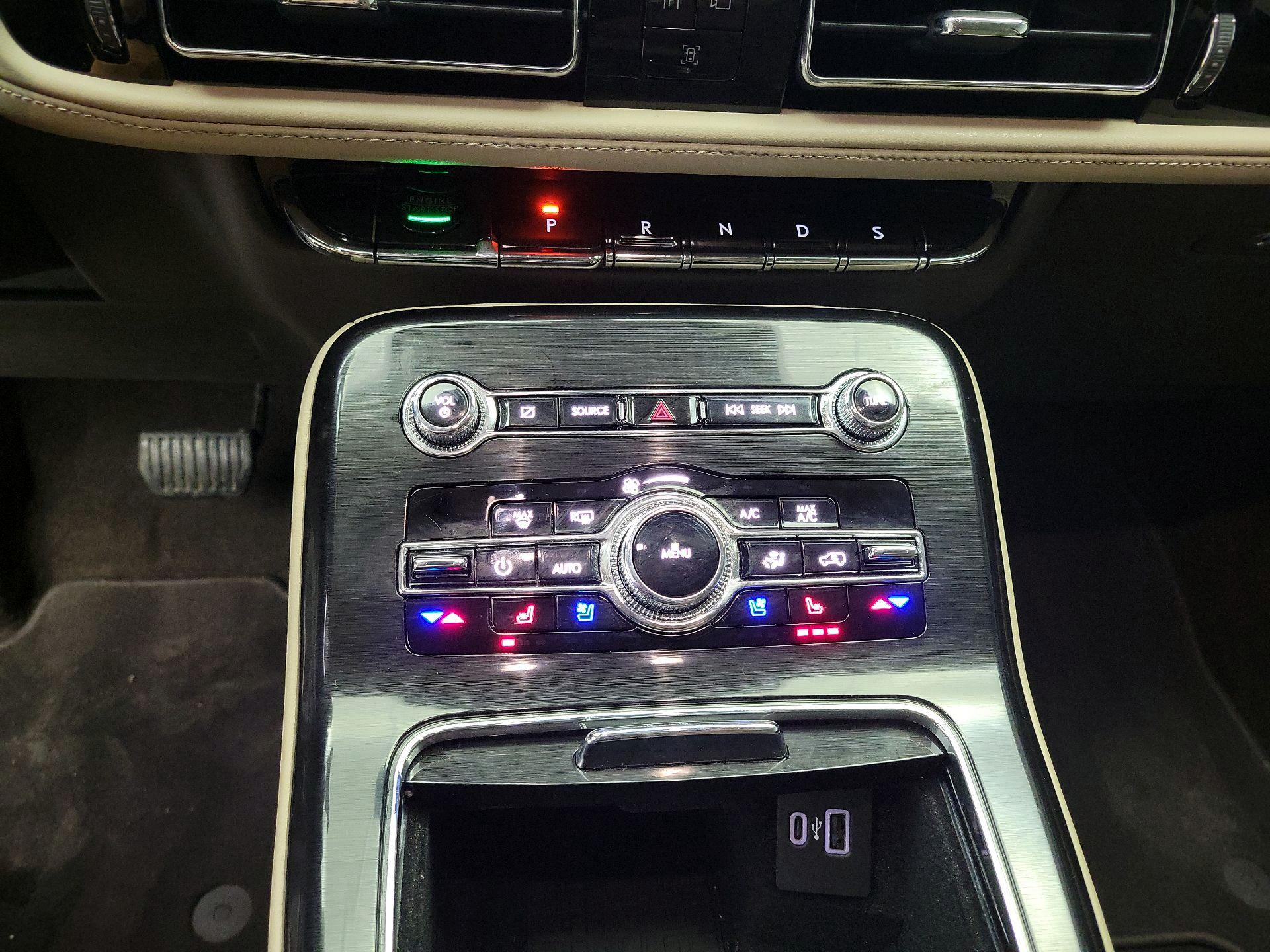 Thumbnail: 2022 Lincoln Nautilus - 18