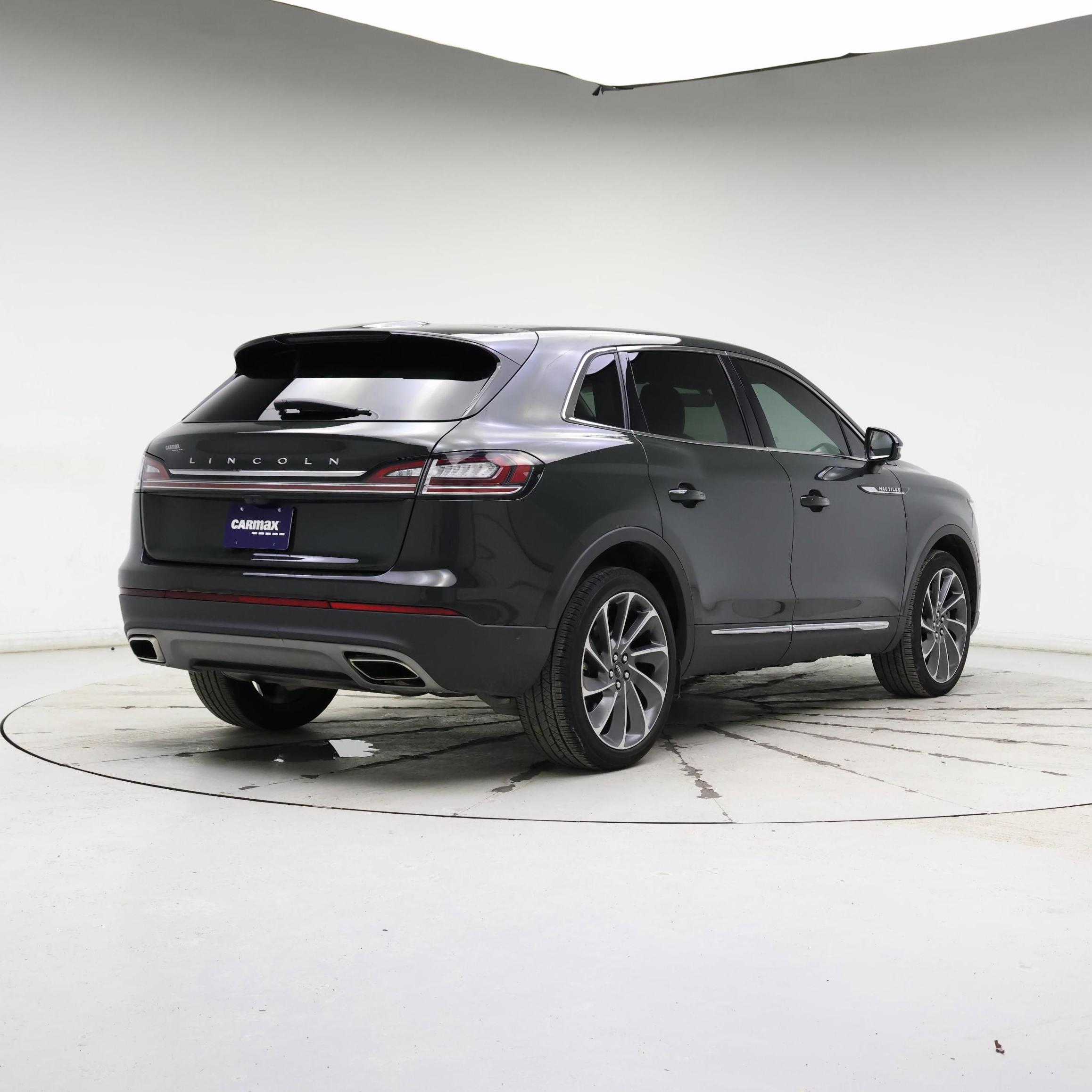 Thumbnail: 2022 Lincoln Nautilus - 8