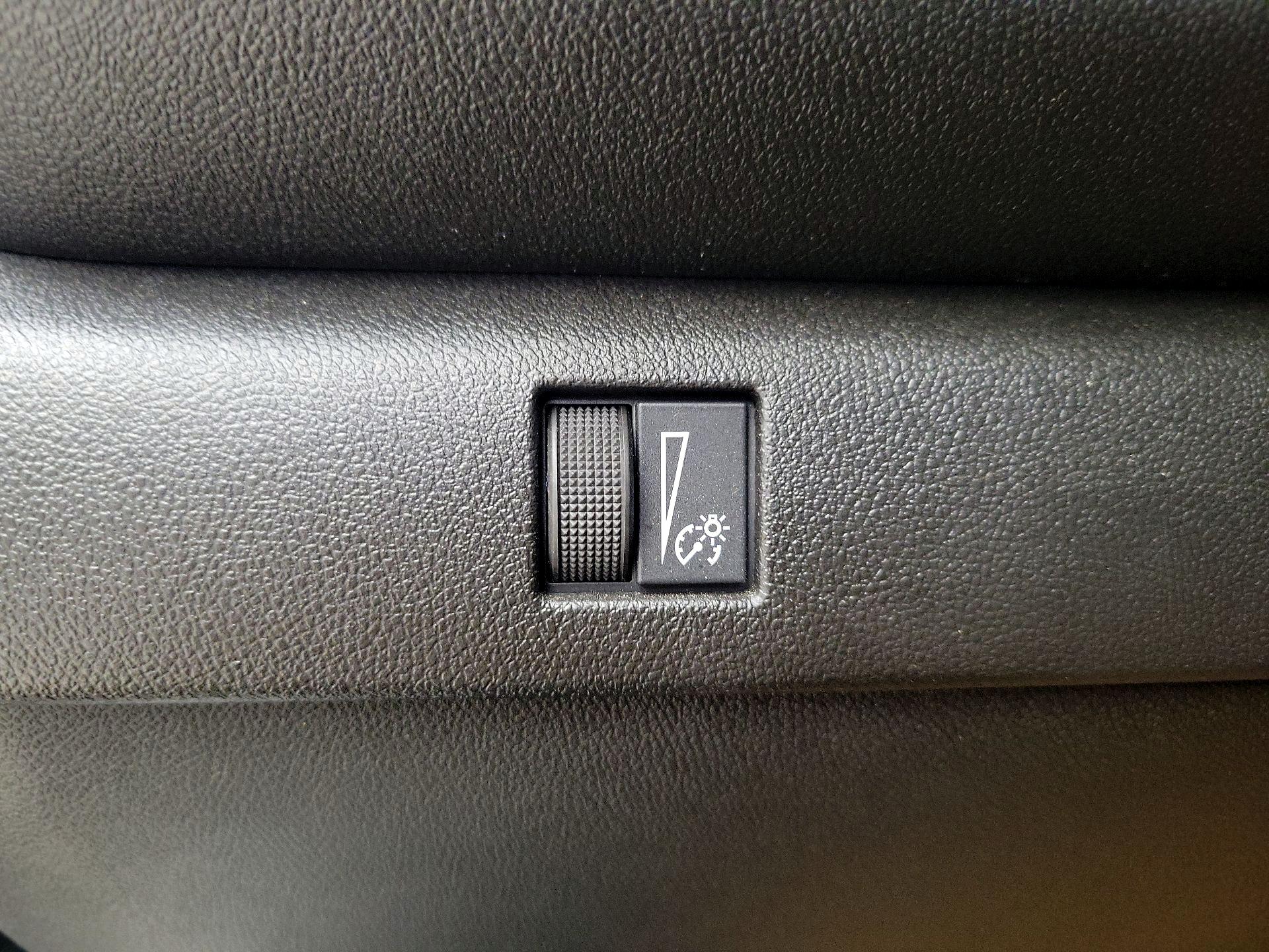 Thumbnail: 2024 Chevrolet Colorado - 13