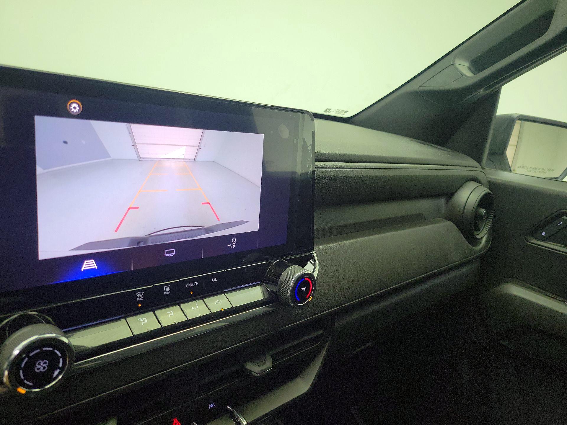 Thumbnail: 2024 Chevrolet Colorado - 14