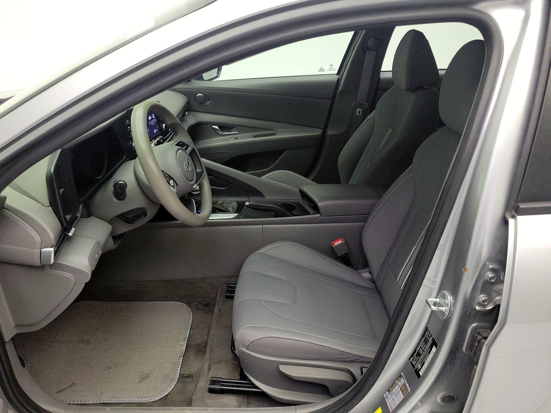 Thumbnail: 2021 Hyundai Elantra - 11