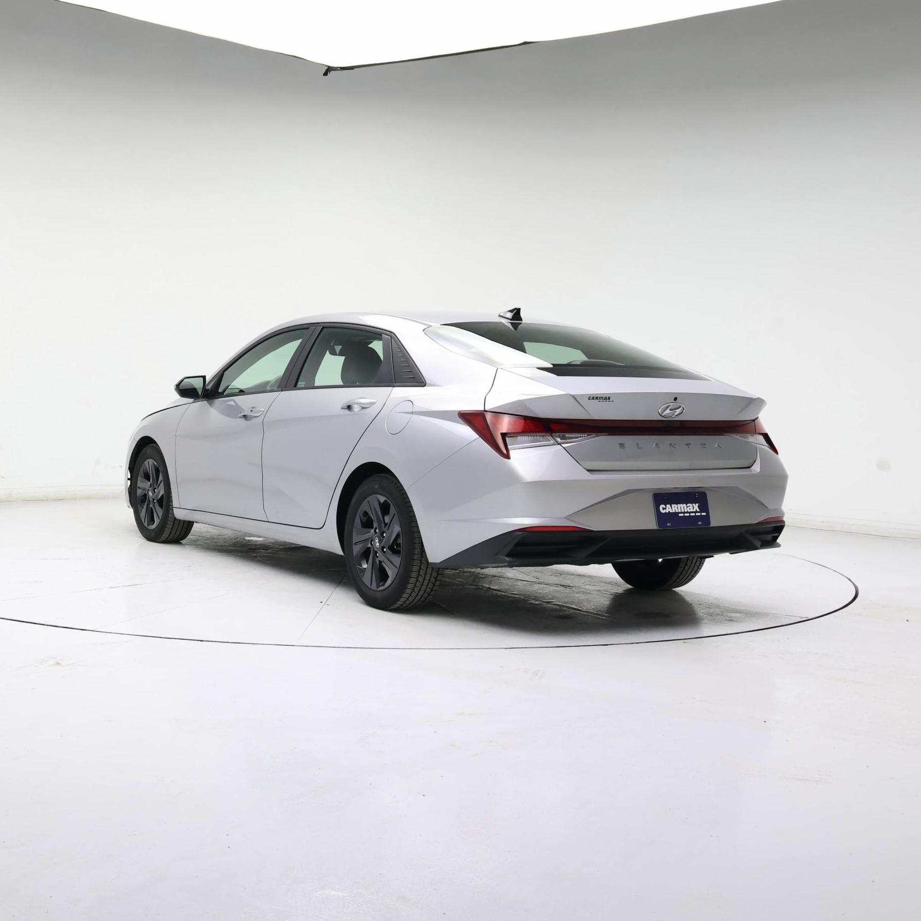 Thumbnail: 2021 Hyundai Elantra - 2