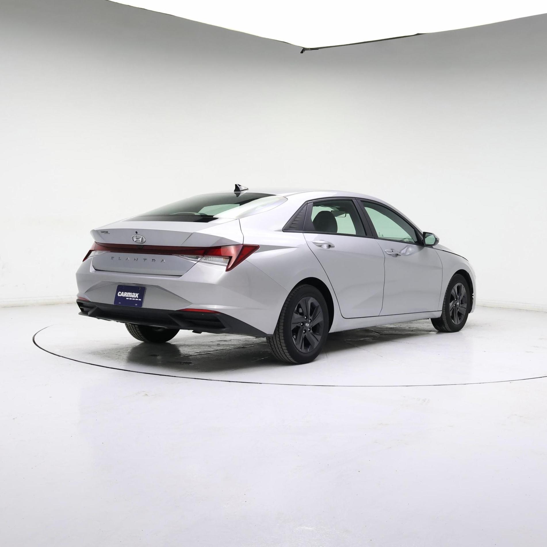 Thumbnail: 2021 Hyundai Elantra - 8