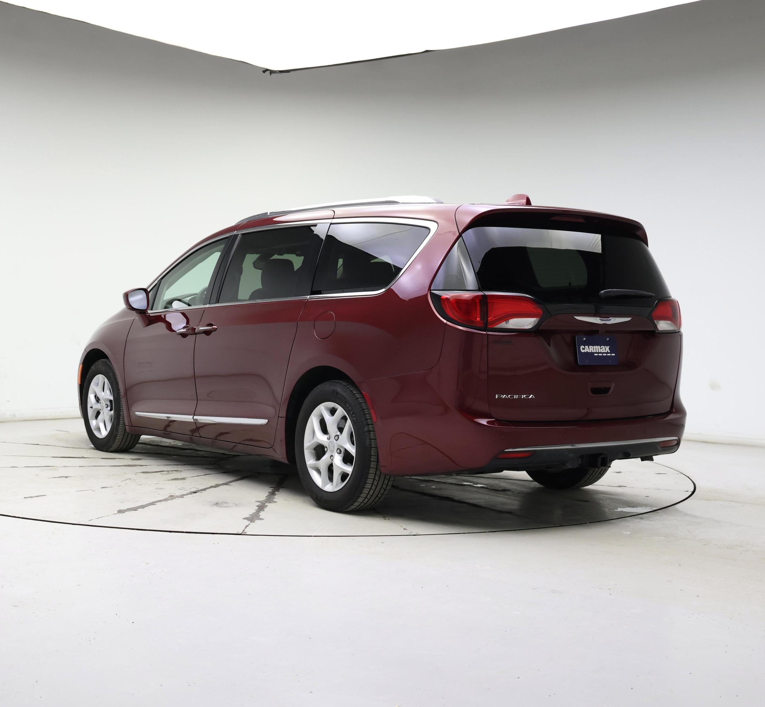 Thumbnail: 2018 Chrysler Pacifica - 2