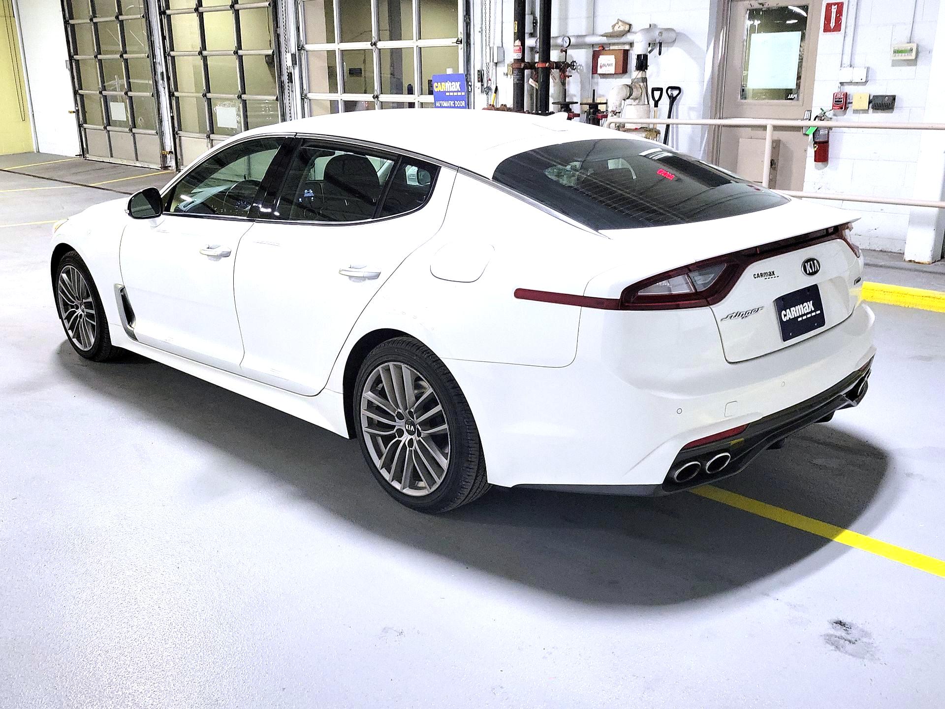 Thumbnail: 2018 Kia Stinger - 7