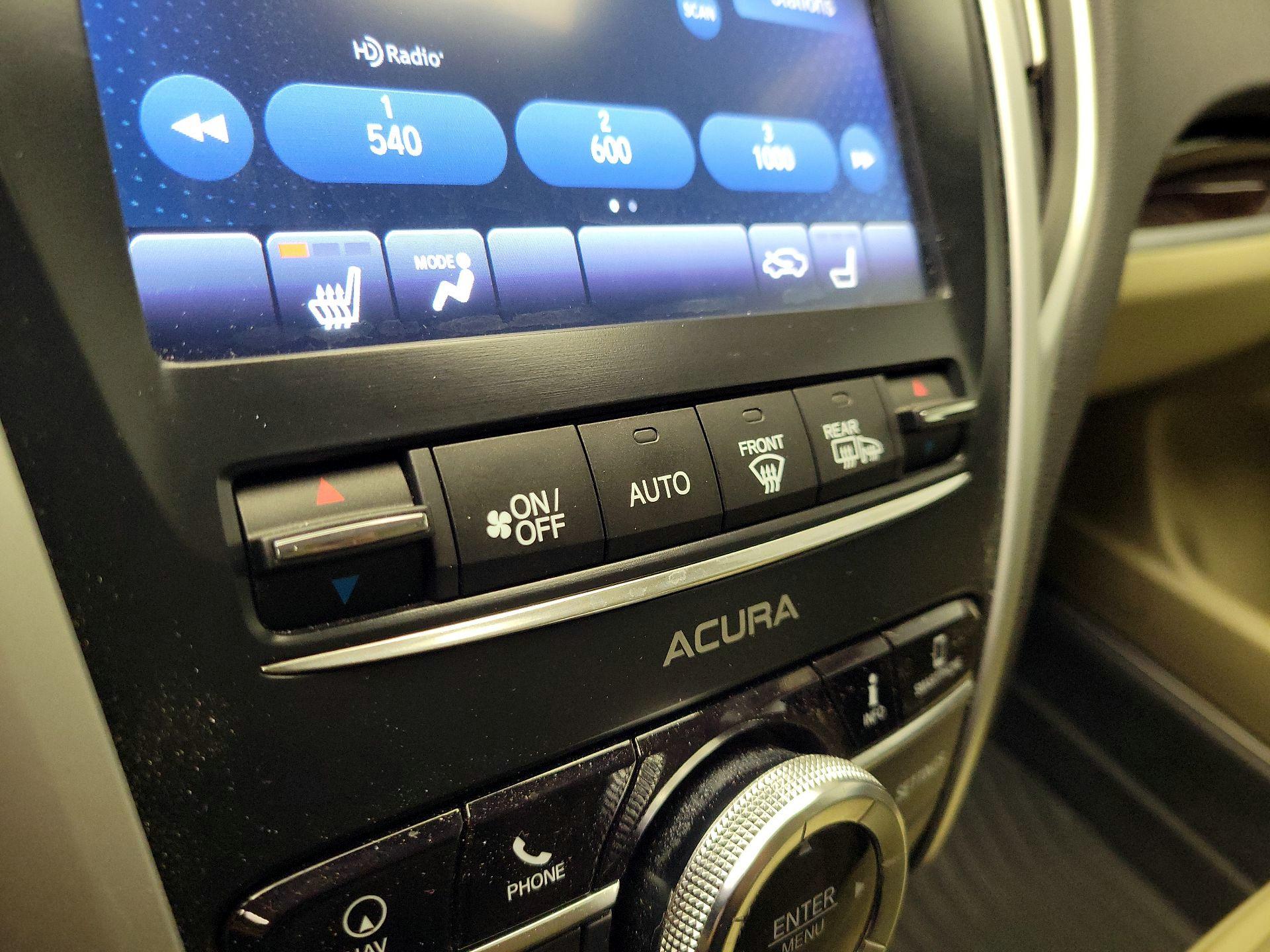 Thumbnail: 2018 Acura TLX - 15