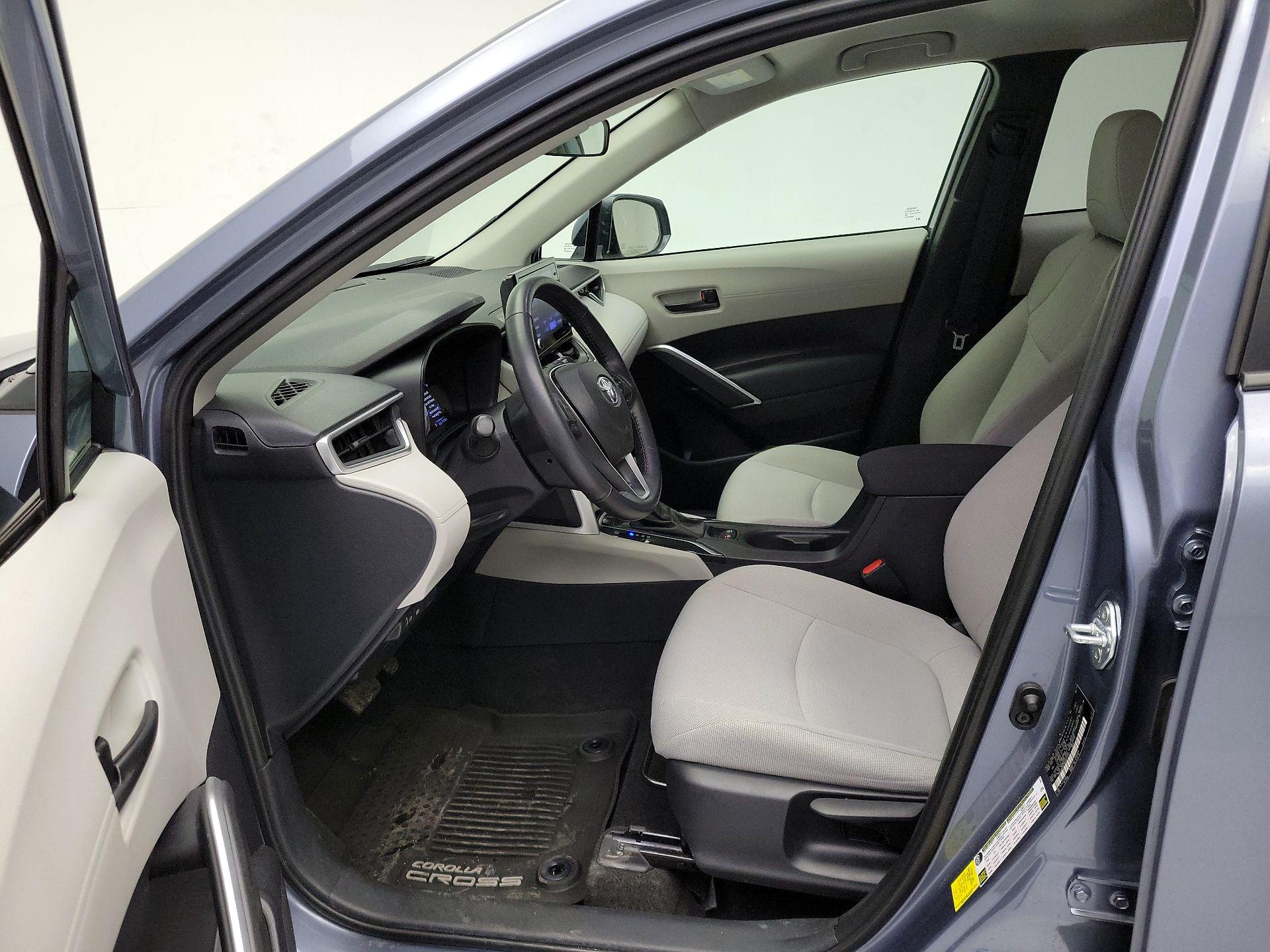 Thumbnail: 2022 Toyota Corolla Cross - 11