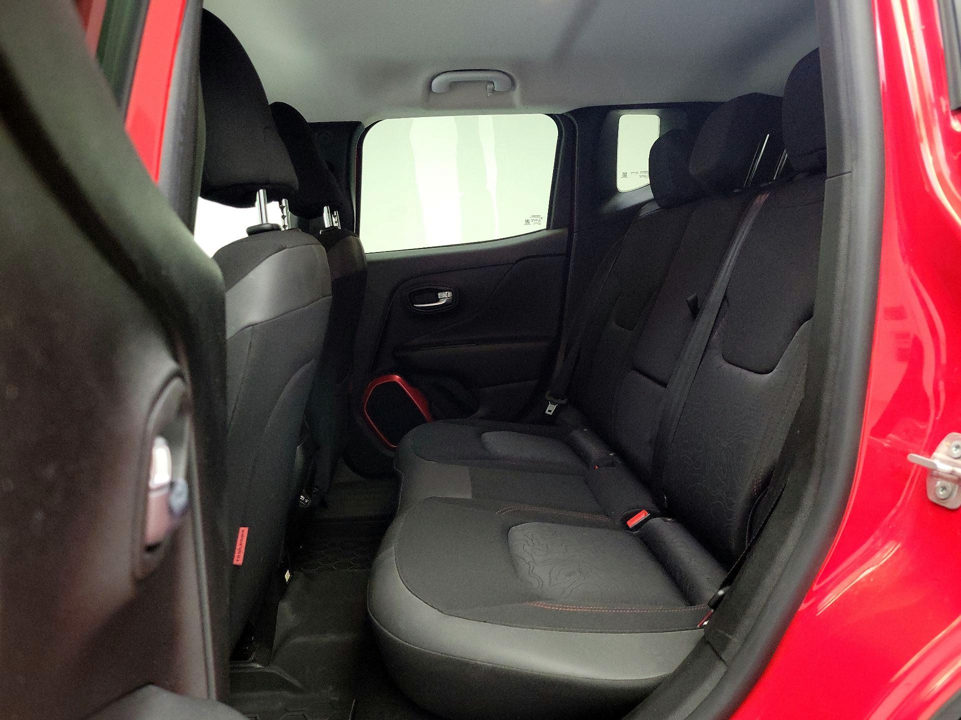 Thumbnail: 2019 Jeep Renegade - 19