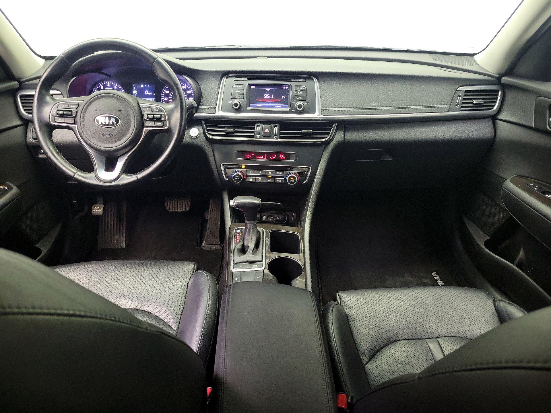 Thumbnail: 2016 Kia Optima - 9