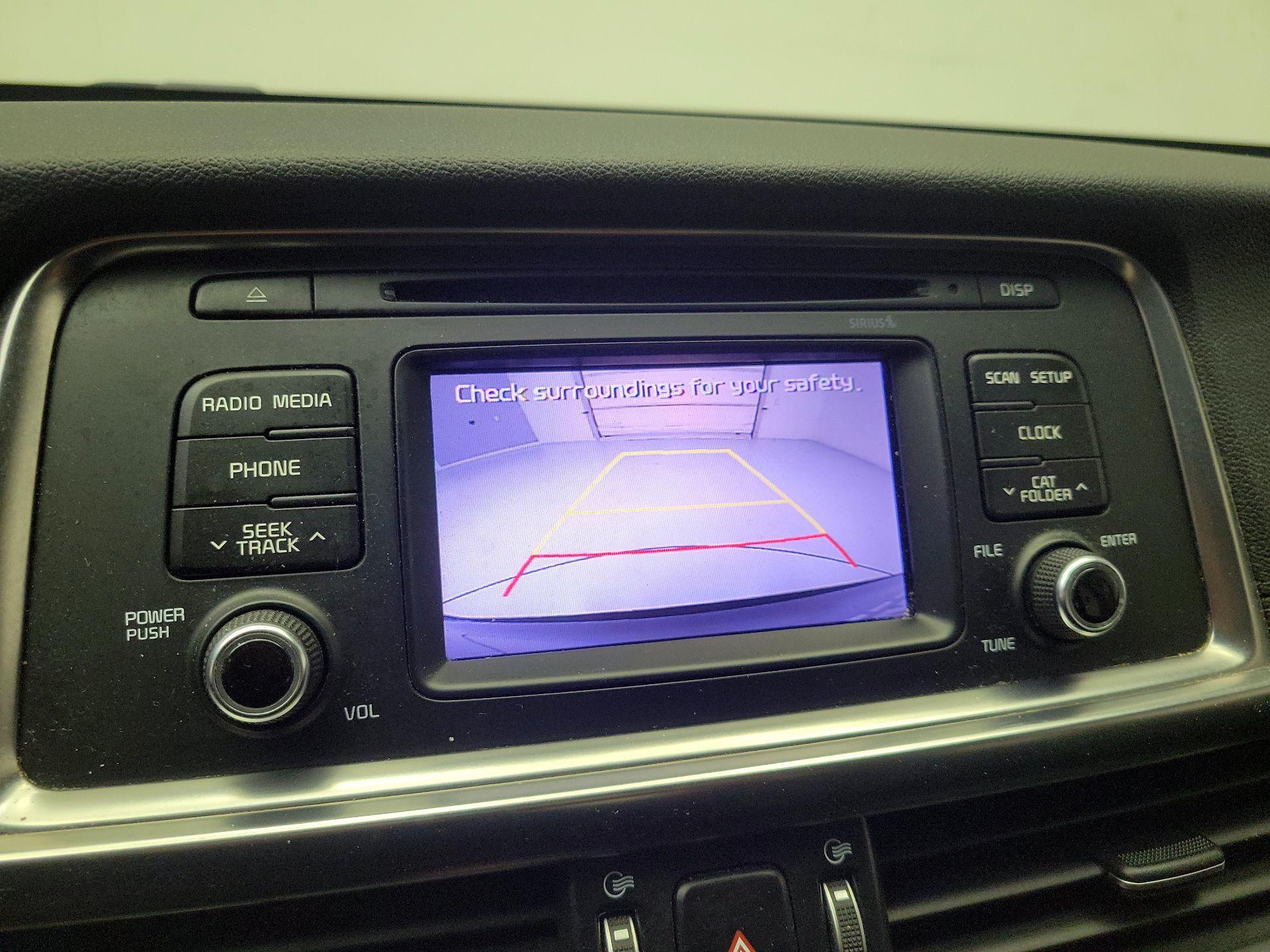 Thumbnail: 2016 Kia Optima - 14