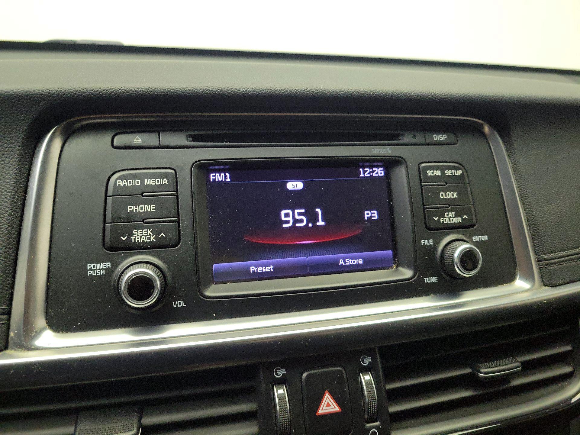 Thumbnail: 2016 Kia Optima - 15