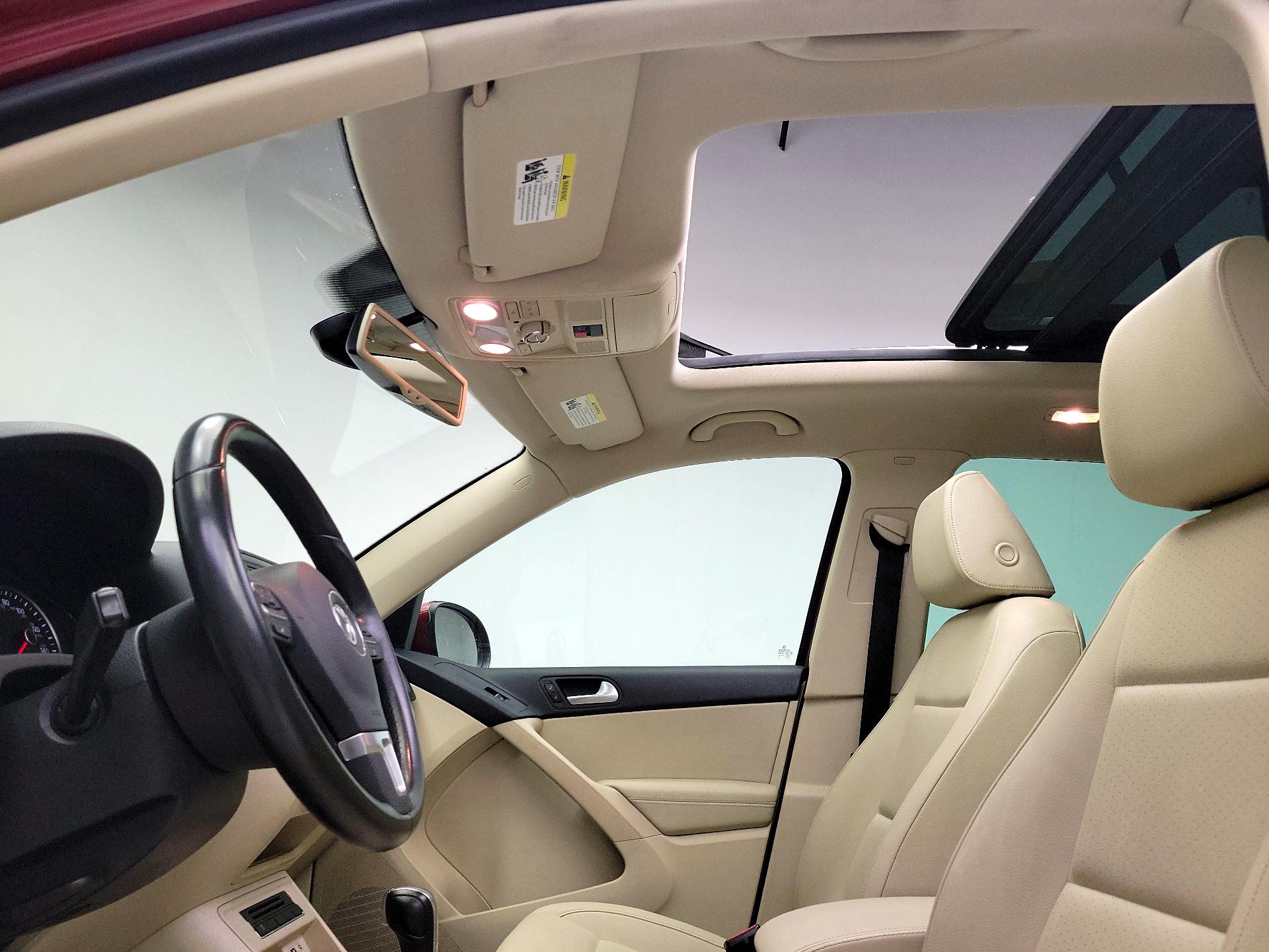 Thumbnail: 2016 Volkswagen Tiguan - 19