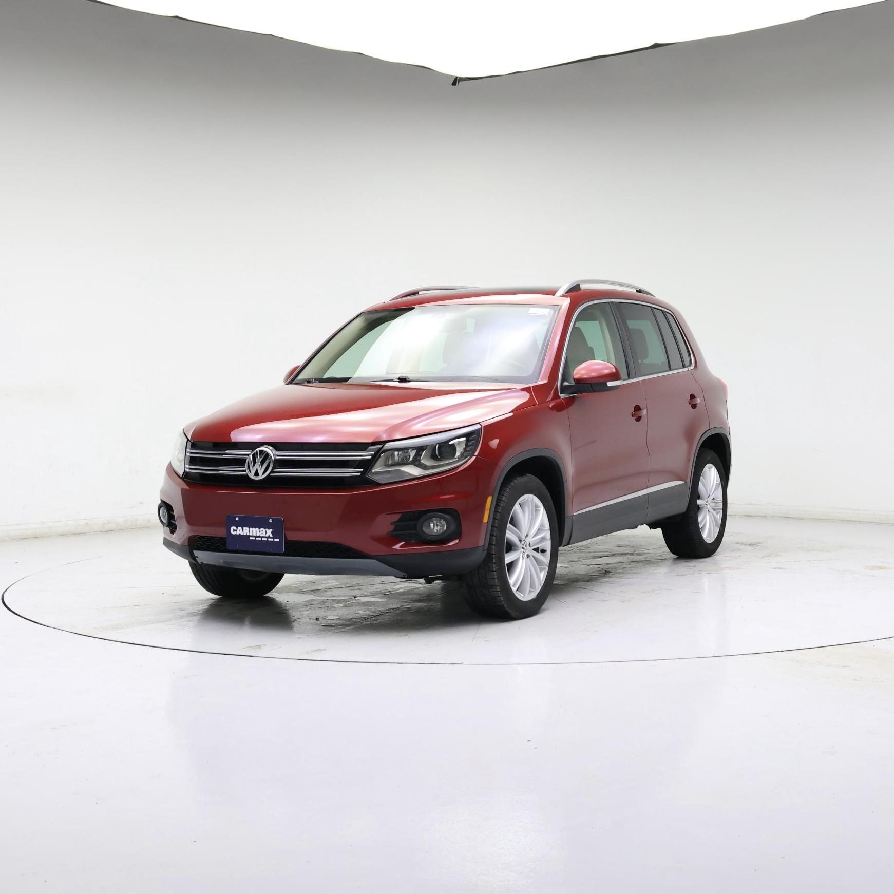 Thumbnail: 2016 Volkswagen Tiguan - 4