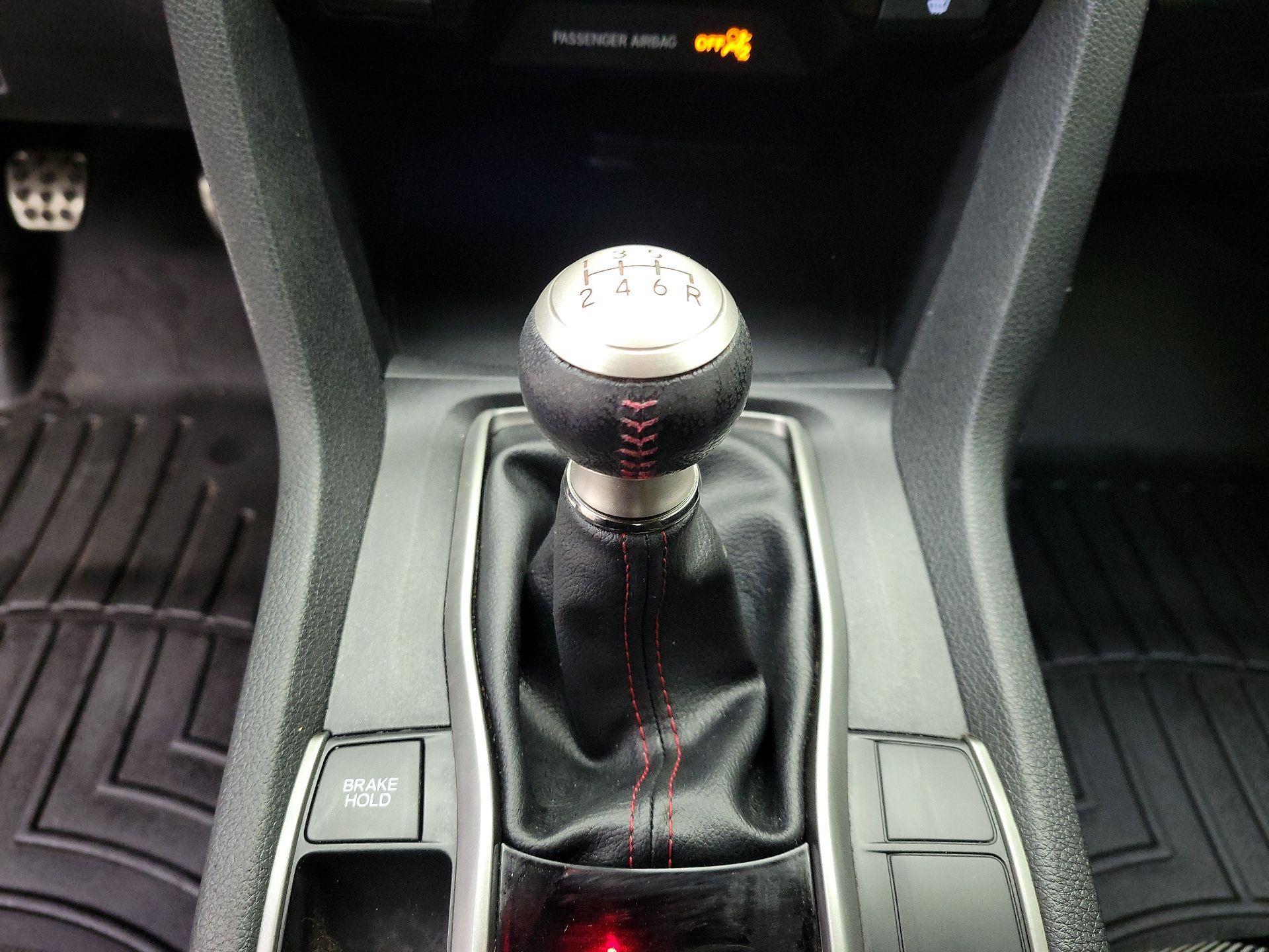 Thumbnail: 2018 Honda Civic - 16